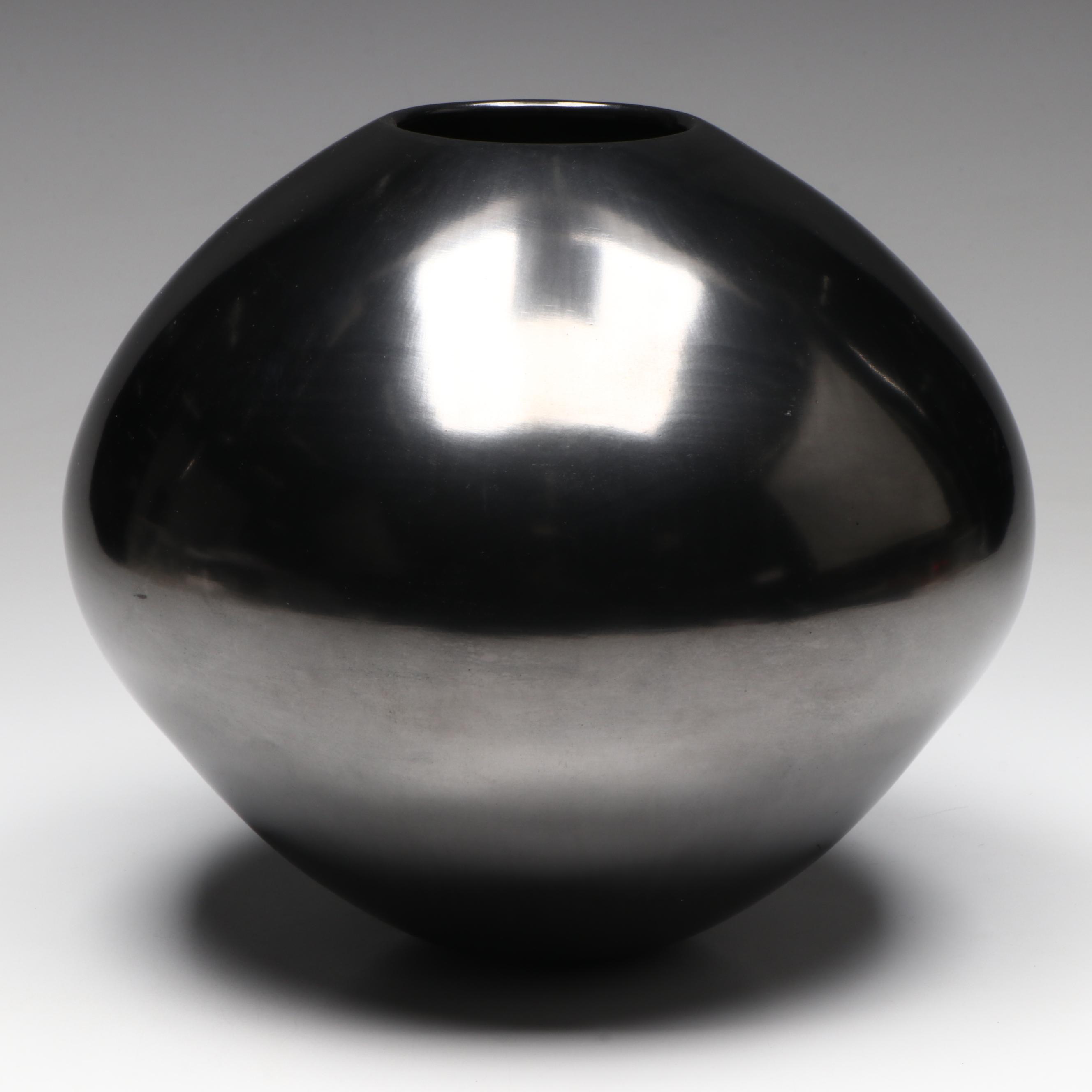 Jesus Lazano Mata Ortiz Pueblo Black Pottery Vessel