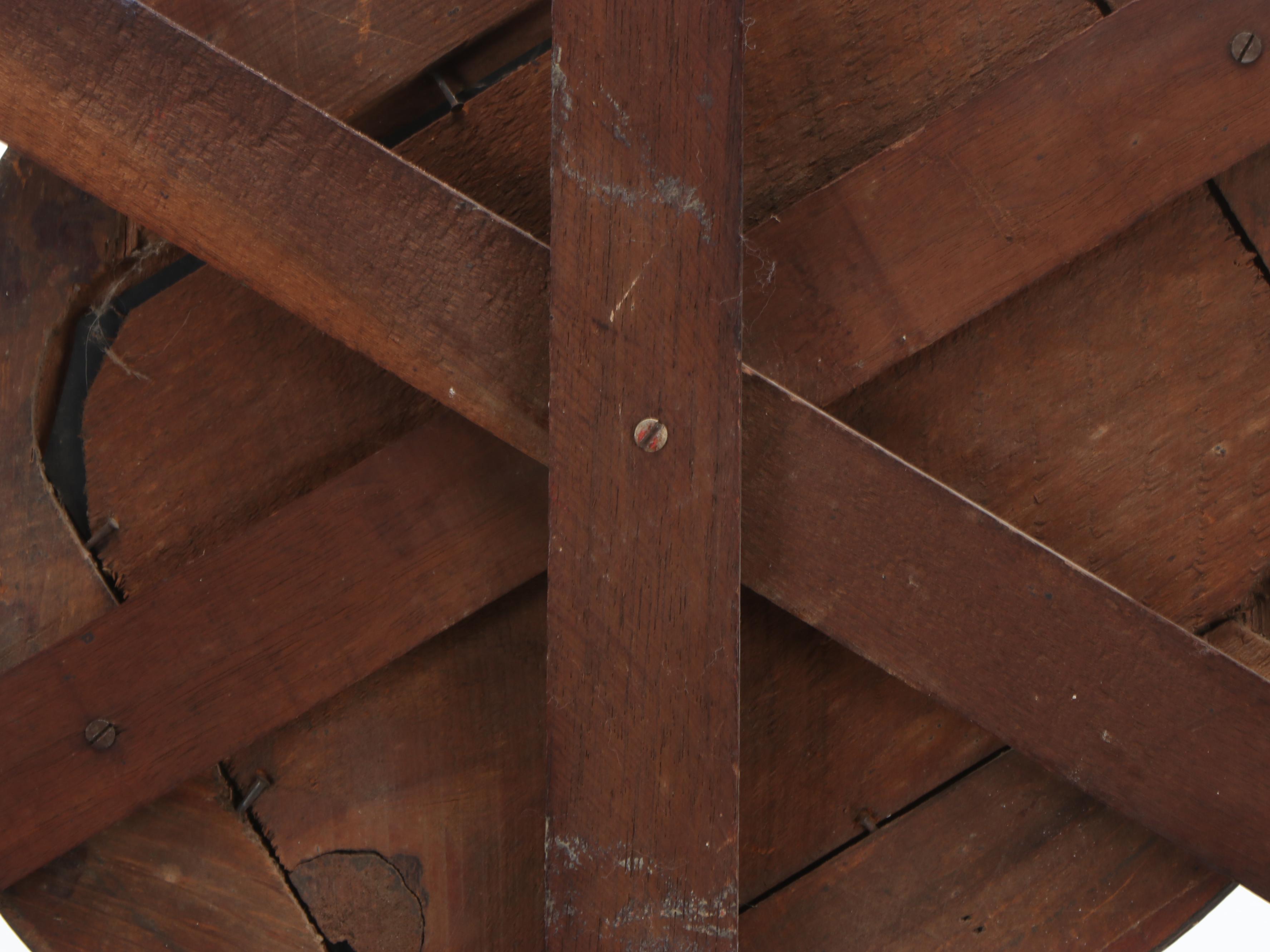 Mahogany Wood Accordion Pegs With Oval Mirror
