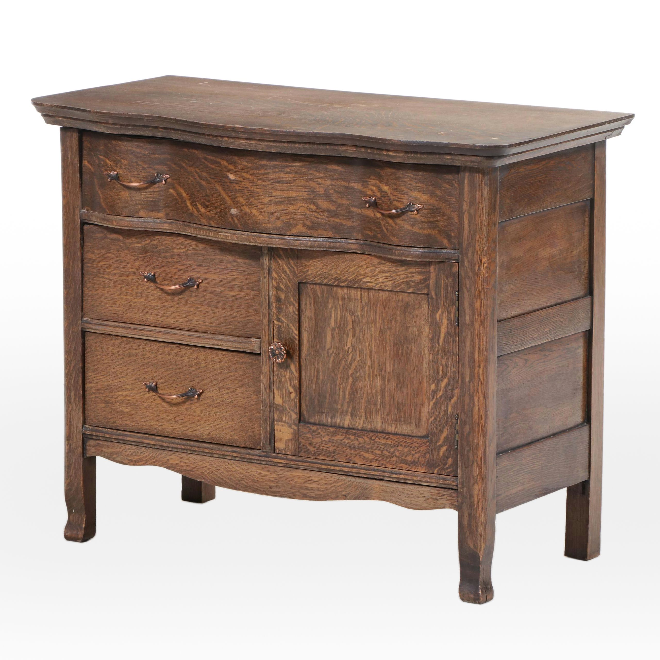 Late Victorian Quartersawn Oak Serpentine-Front Washstand, Circa 1900