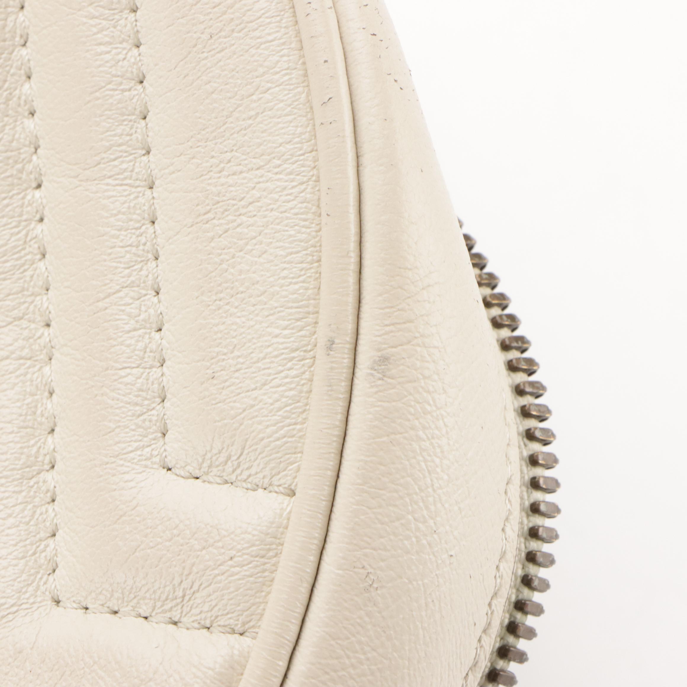 Gucci GG Marmont Round Mini Bag in Off-White Matelassé Leather