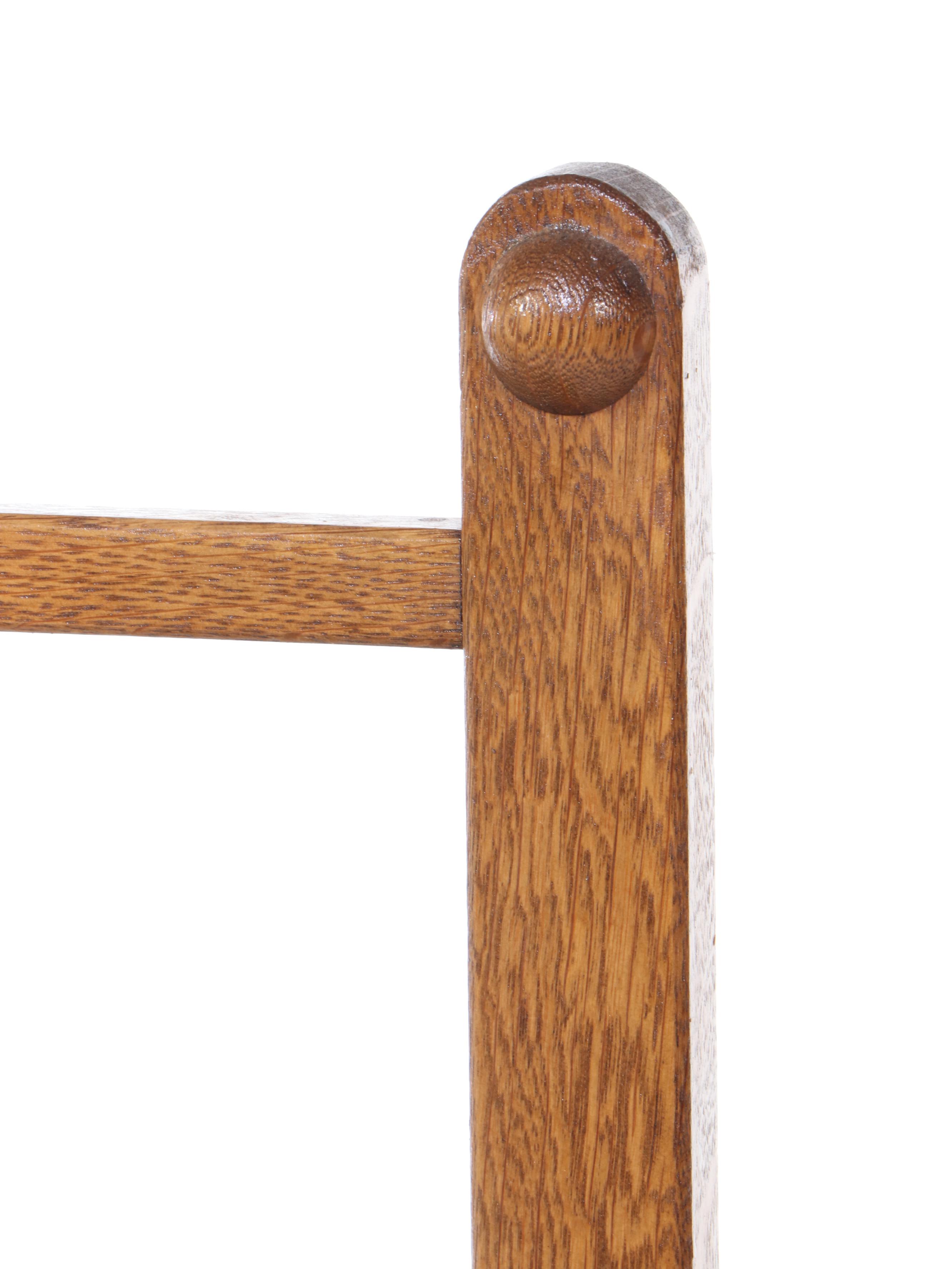 Late Victorian Quartersawn Oak Washstand with Towel Bar, Circa 1900