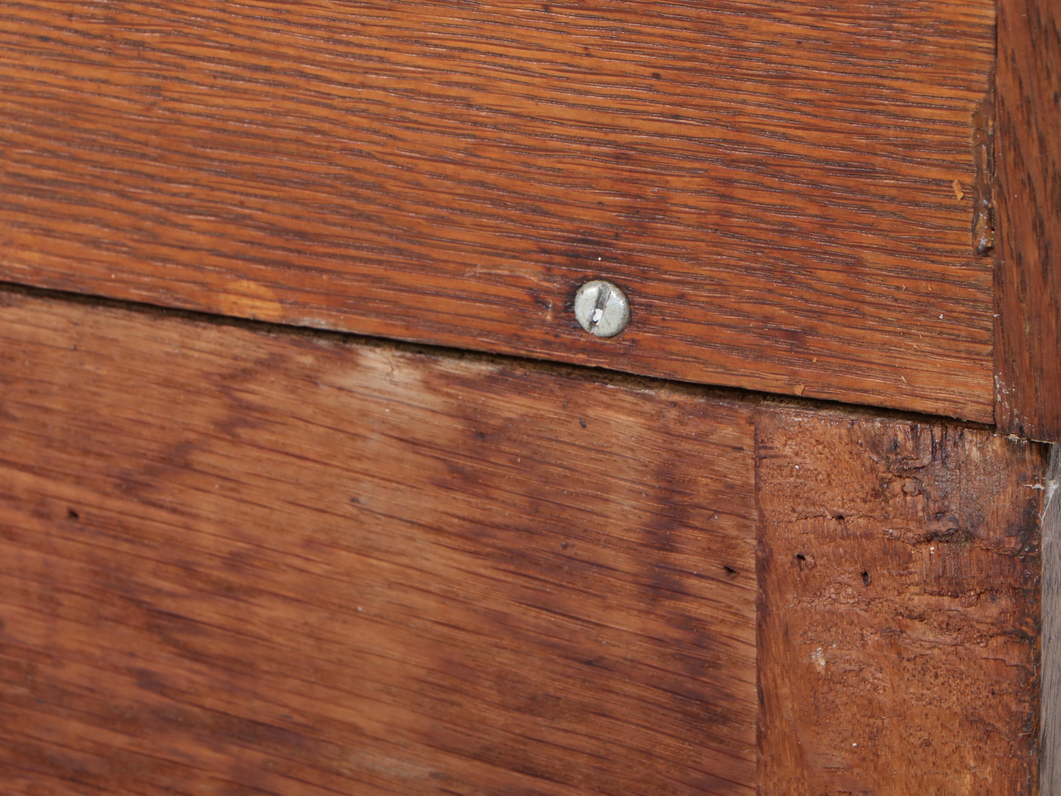 Late Victorian Quartersawn Oak Washstand with Towel Bar, Circa 1900