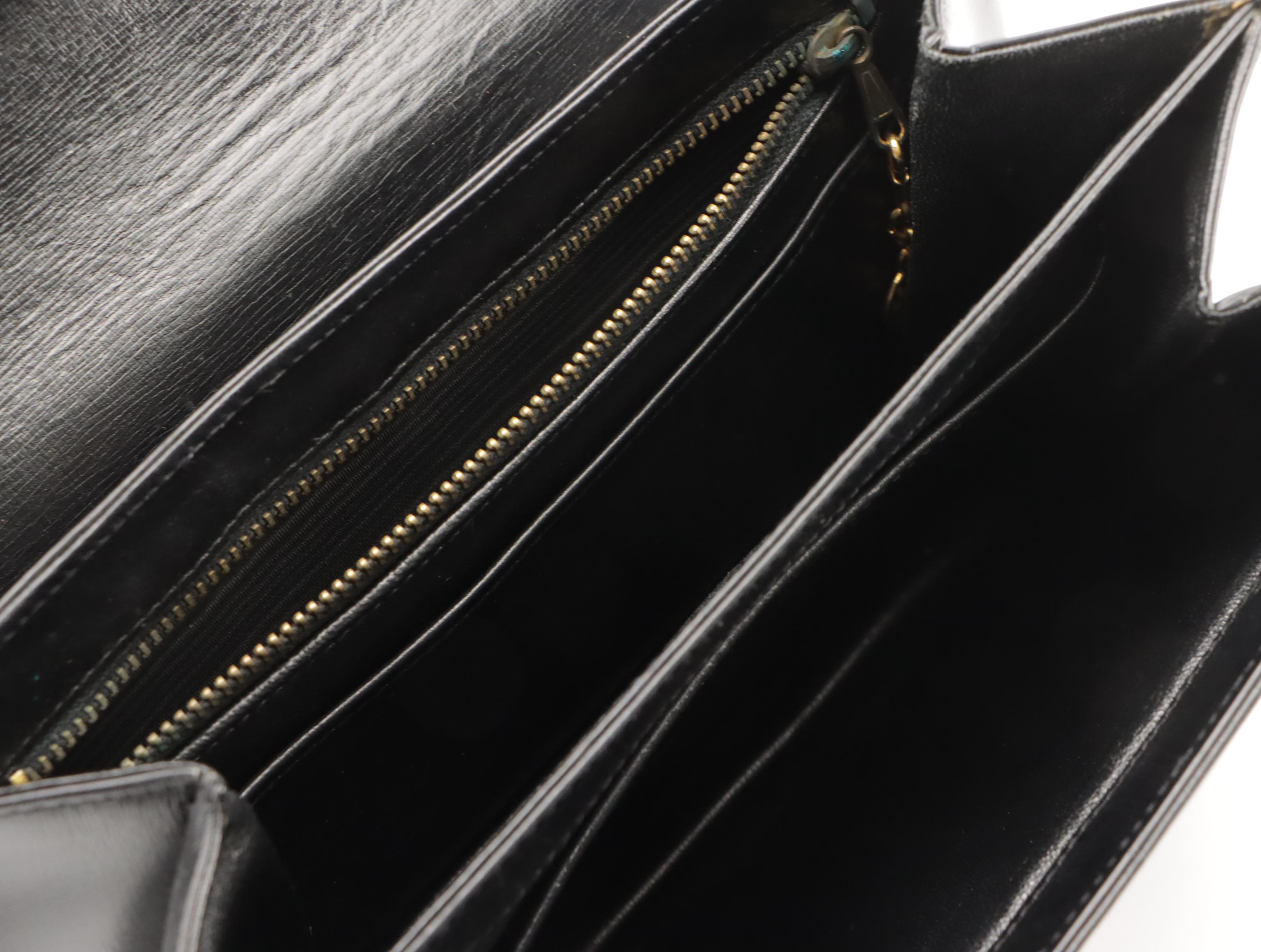 Céline Horse Carriage Closure Shoulder Bag in Black Leather