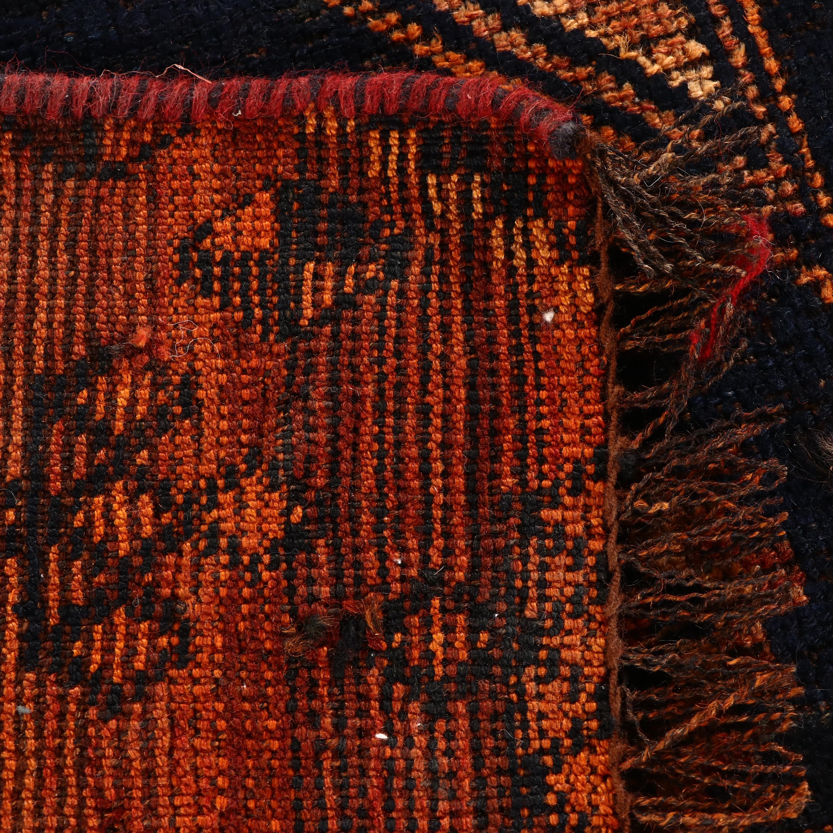 2'2 x 3' Hand-Knotted Persian Qashqai Accent Rug Remnant