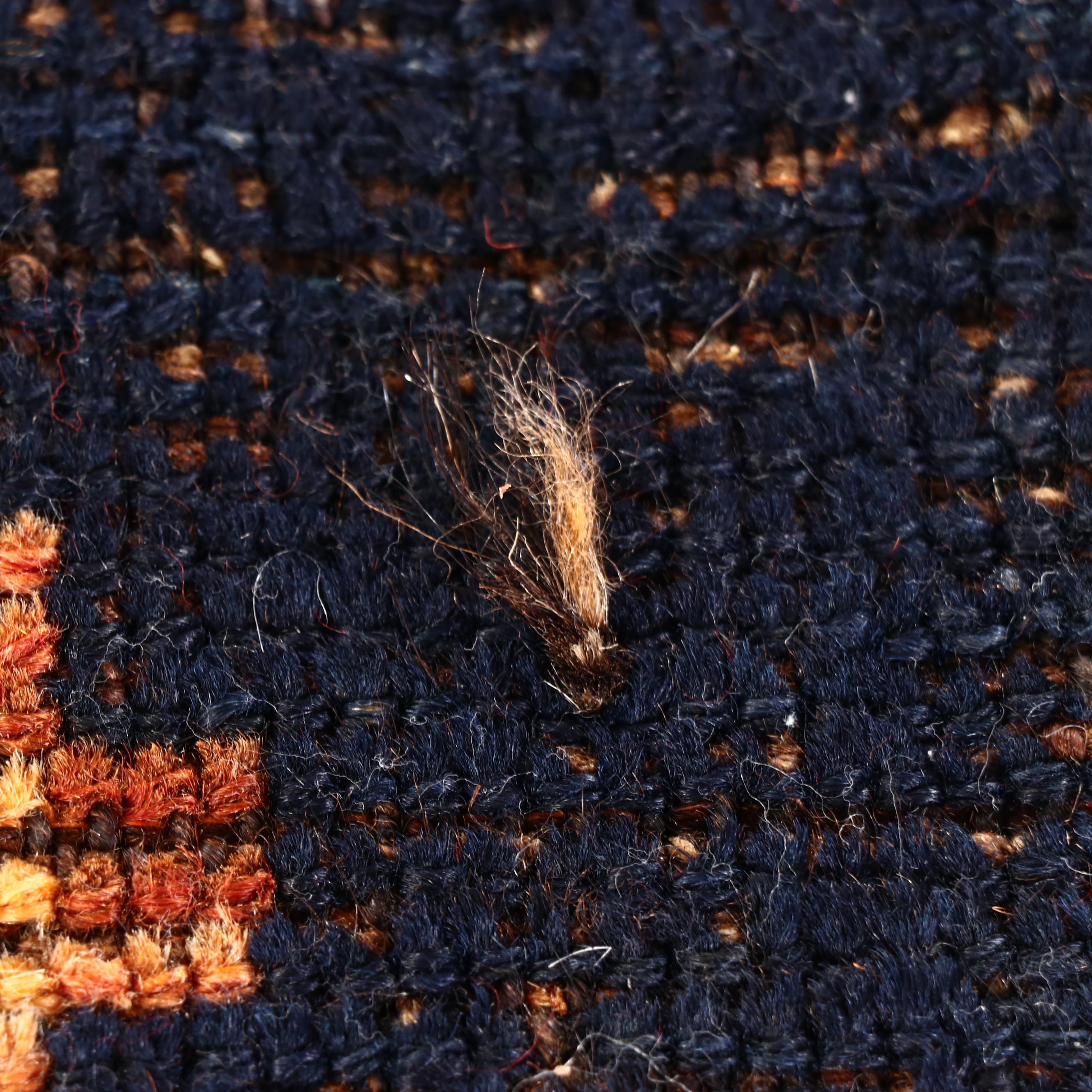 2'2 x 3' Hand-Knotted Persian Qashqai Accent Rug Remnant