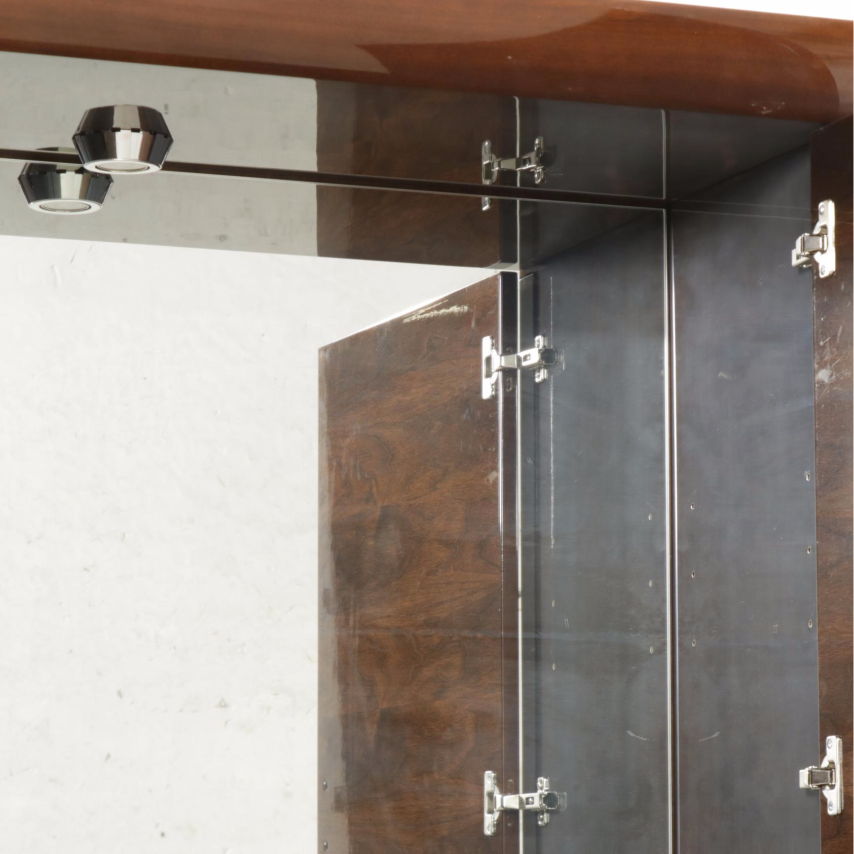 Giorgio Soressi for Malerba "5th Avenue" Modernist Lacquered Wood Bar Cabinet