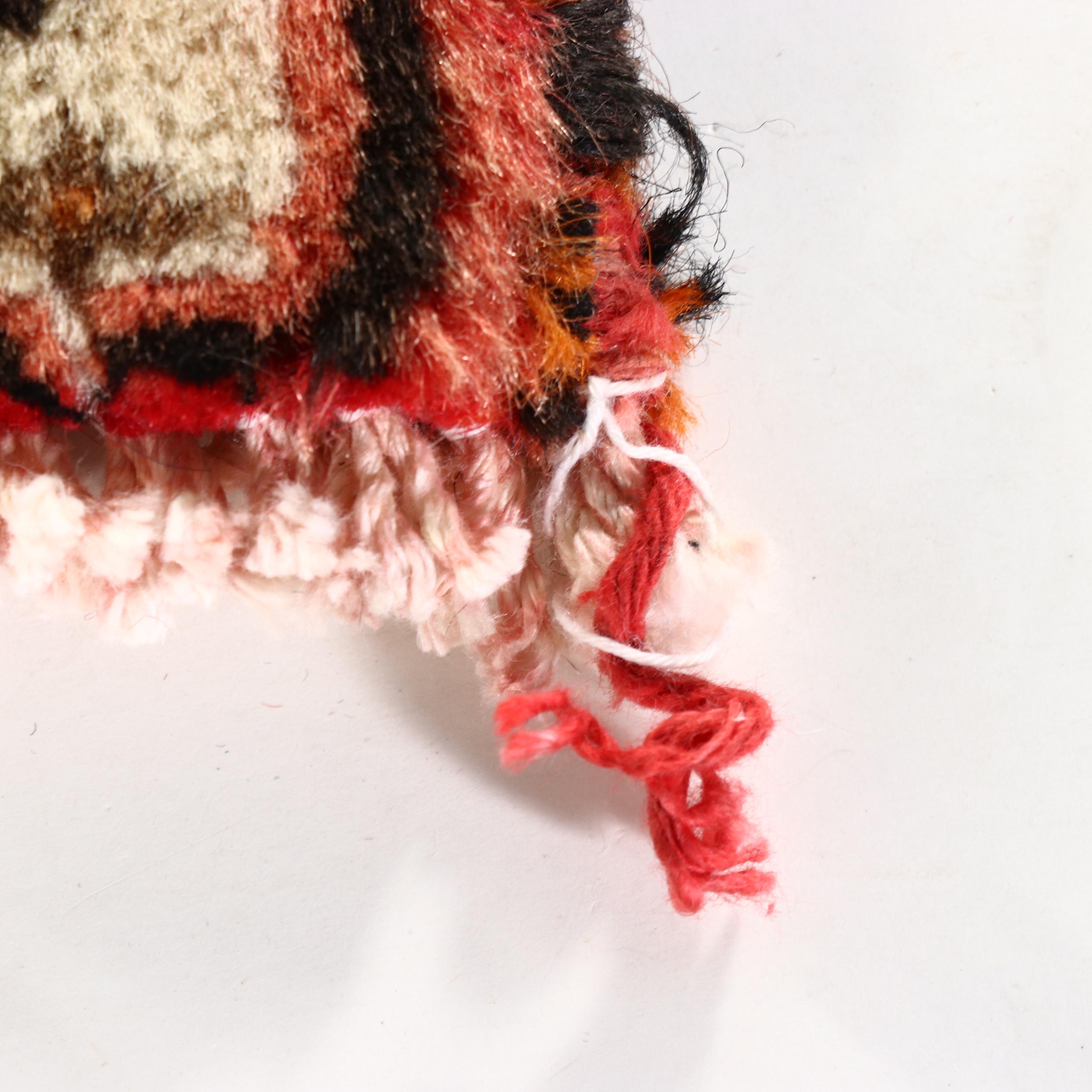 2'2 x 2'2 Hand-Knotted Northwest Persian Pictorial Accent Rug