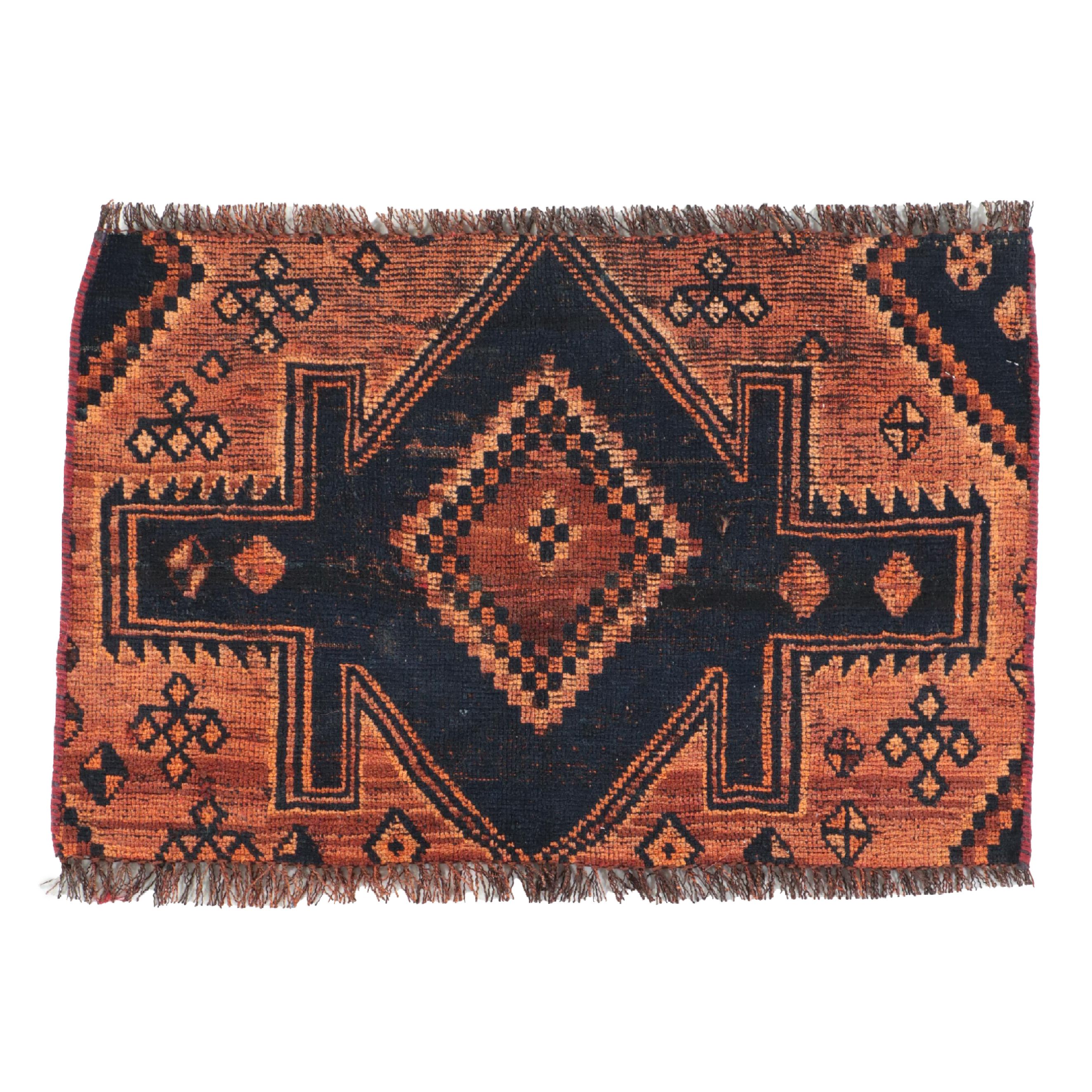 2'2 x 3' Hand-Knotted Persian Qashqai Accent Rug Remnant