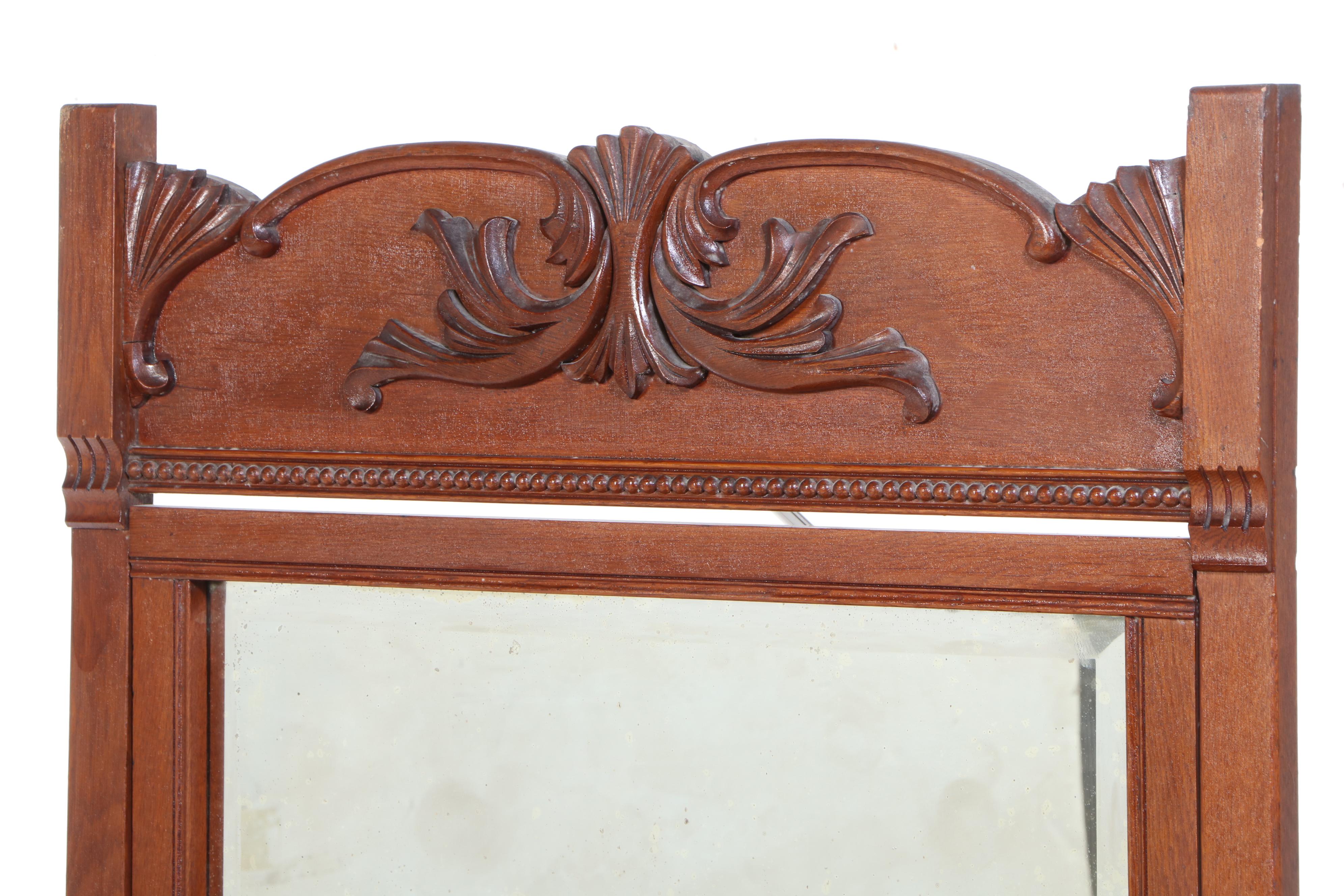 Late Victorian Oak Four-Drawer Dresser, Circa 1900
