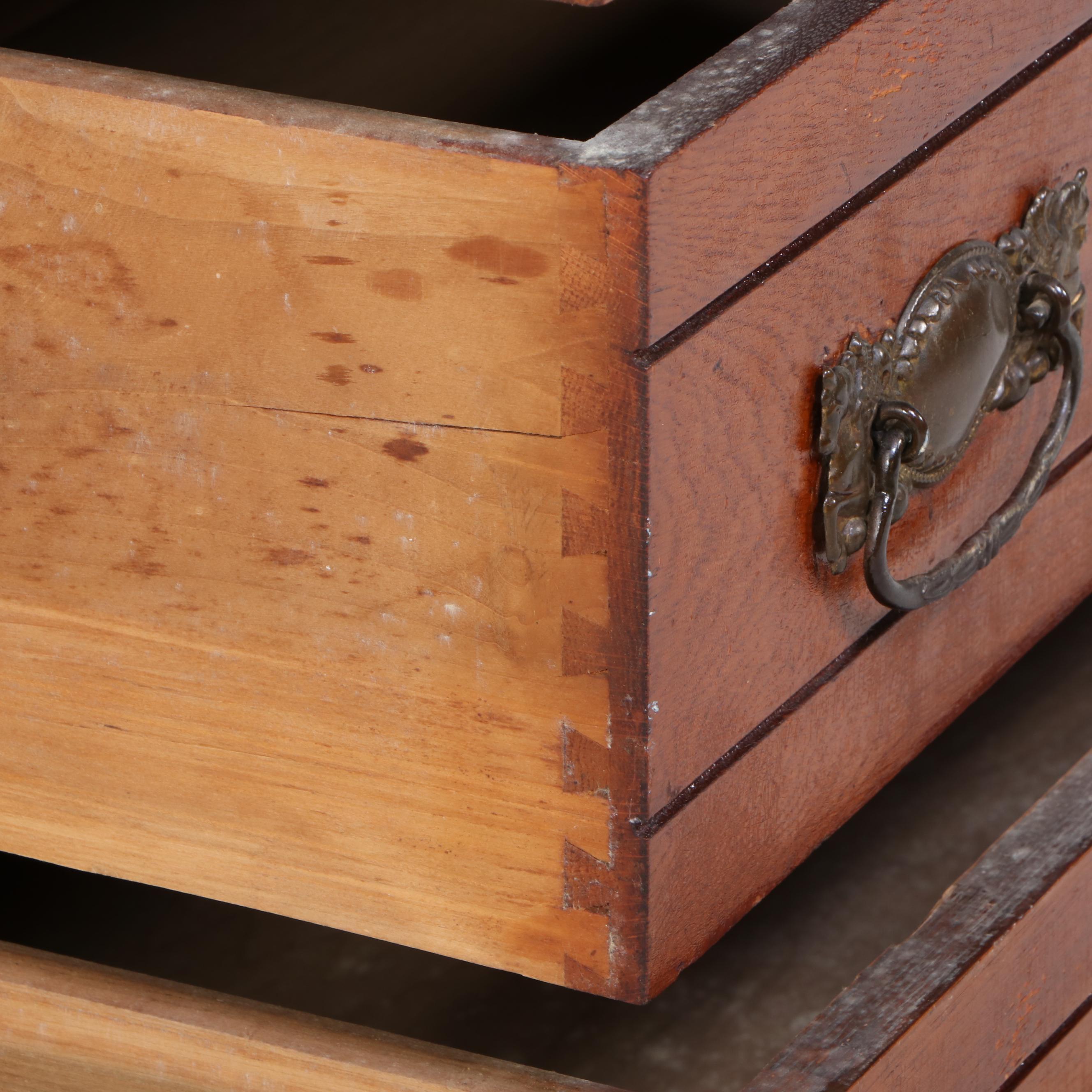 Late Victorian Oak Four-Drawer Dresser, Circa 1900