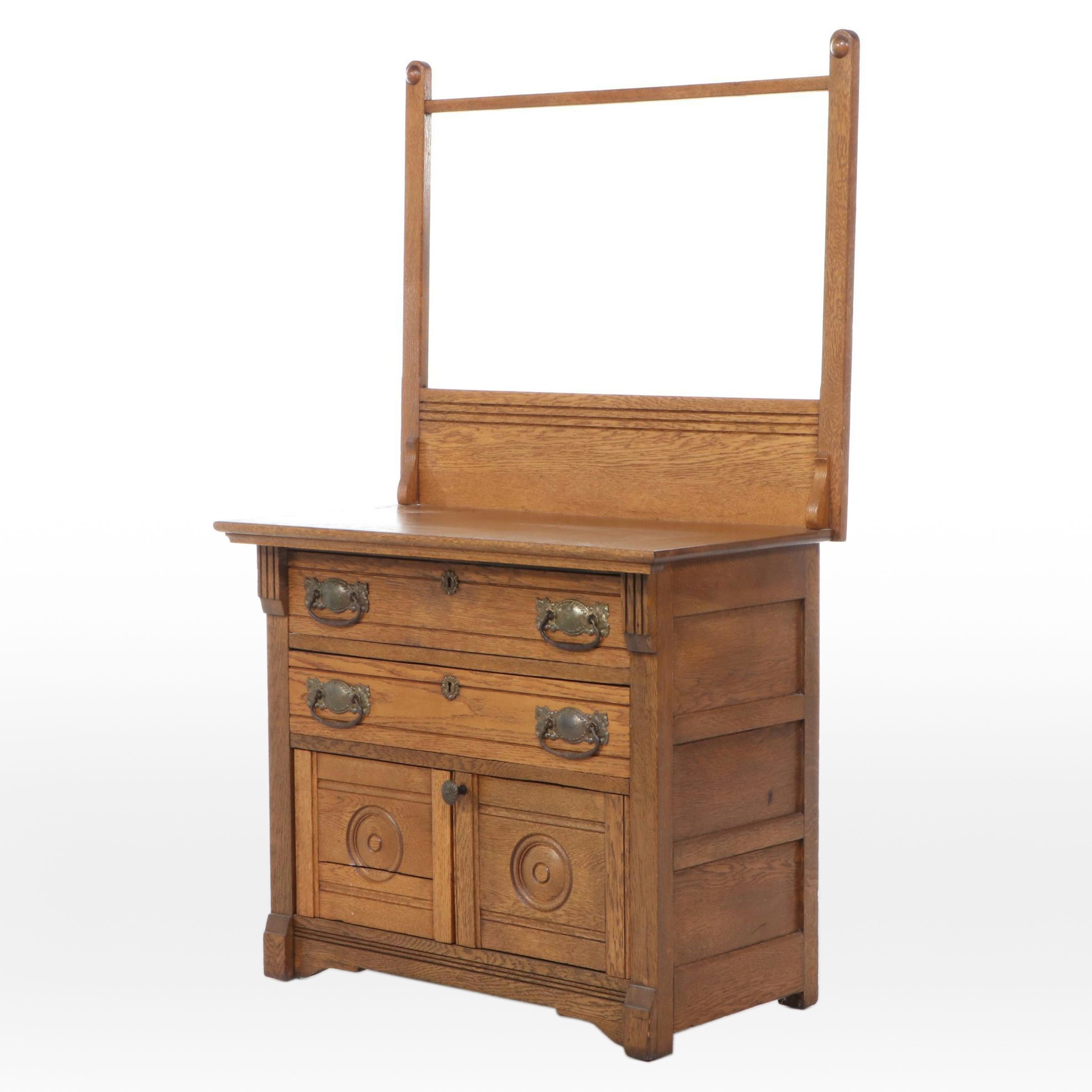 Late Victorian Quartersawn Oak Washstand with Towel Bar, Circa 1900