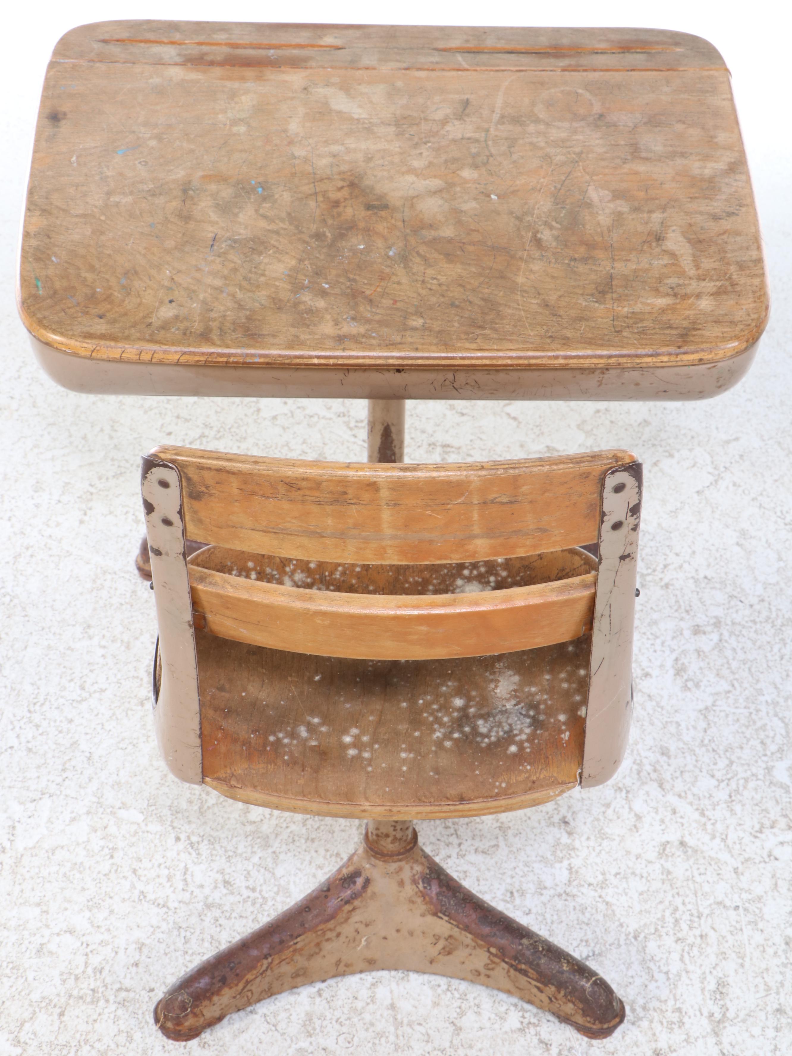 American Seating Company "Universal" Steel & Maple Child's School Desk w/ Chair