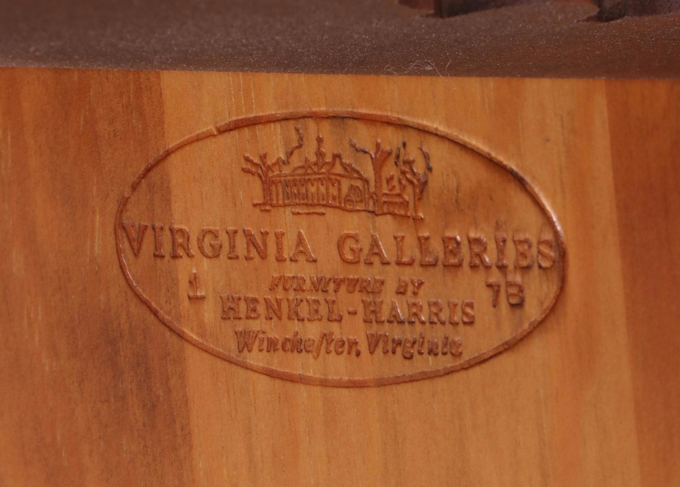 Henkel-Harris "Virginia Galleries" Queen Anne Style Mahogany Tea Table, 1978