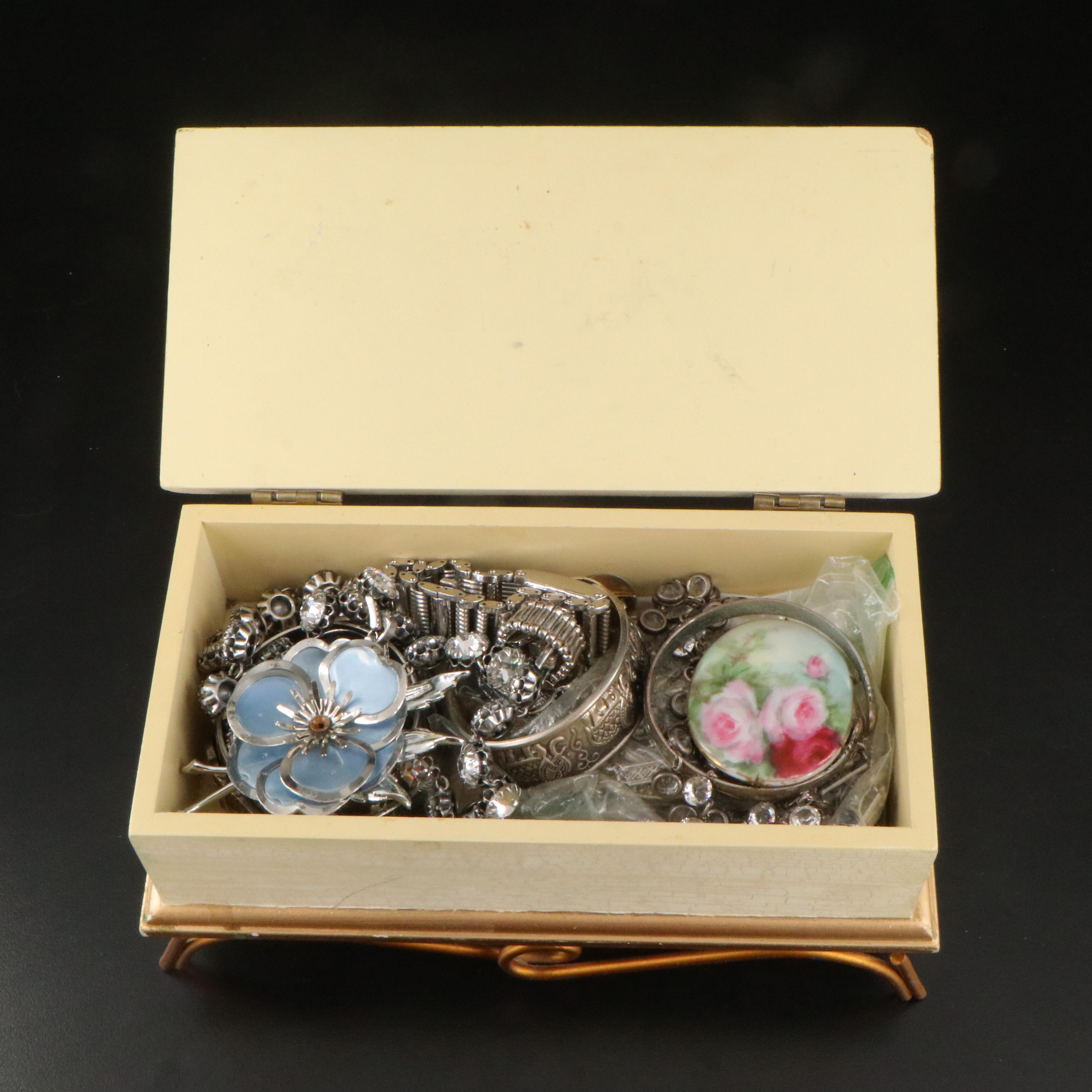 Uncommon Discoveries: Jewelry Collection