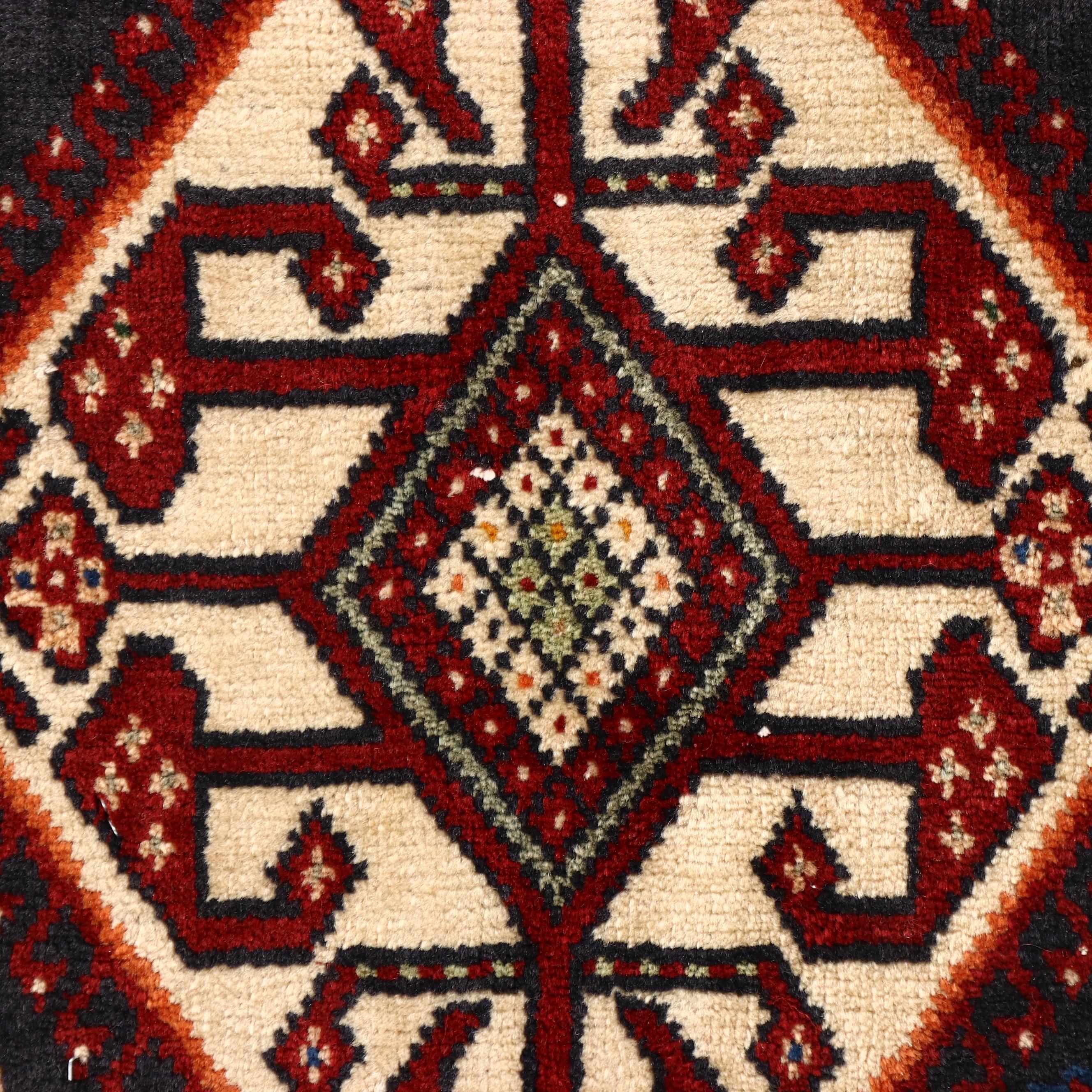 1'4 x 1'3 Hand-Knotted Persian Qashqai Floor Mat