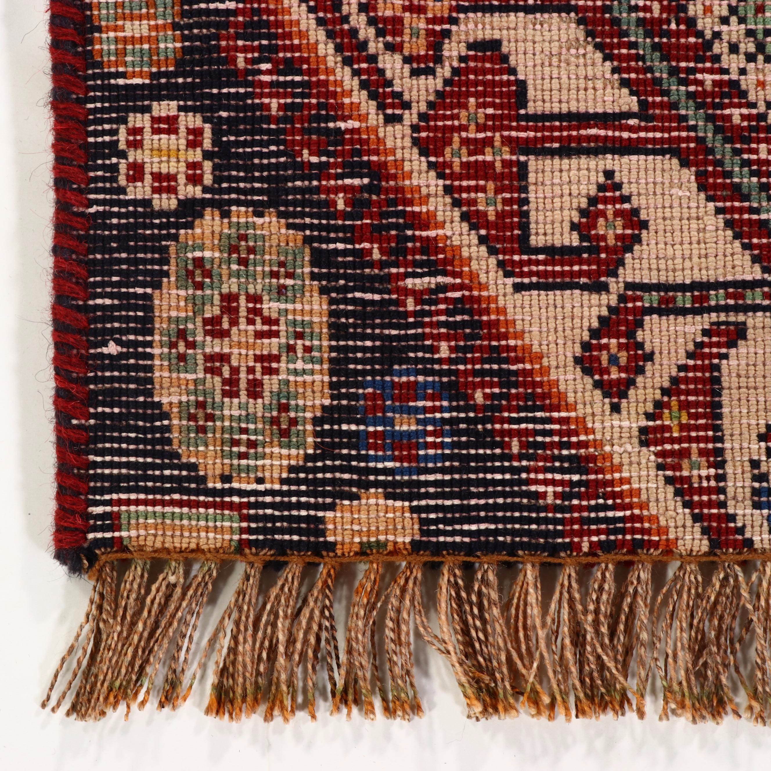 1'4 x 1'3 Hand-Knotted Persian Qashqai Floor Mat