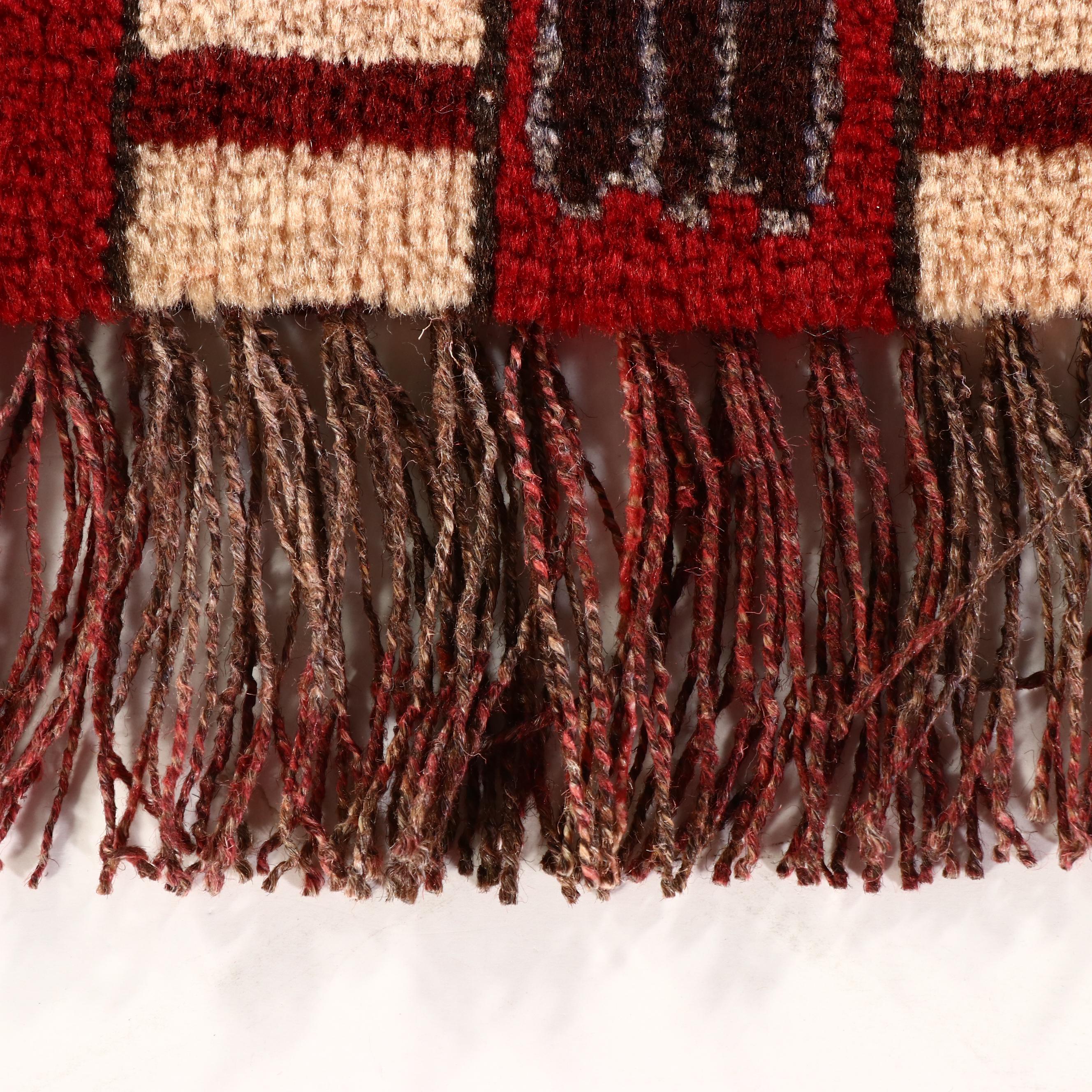 2' x 2' Hand-Knotted Persian Qashqai Pictorial Floor Mat