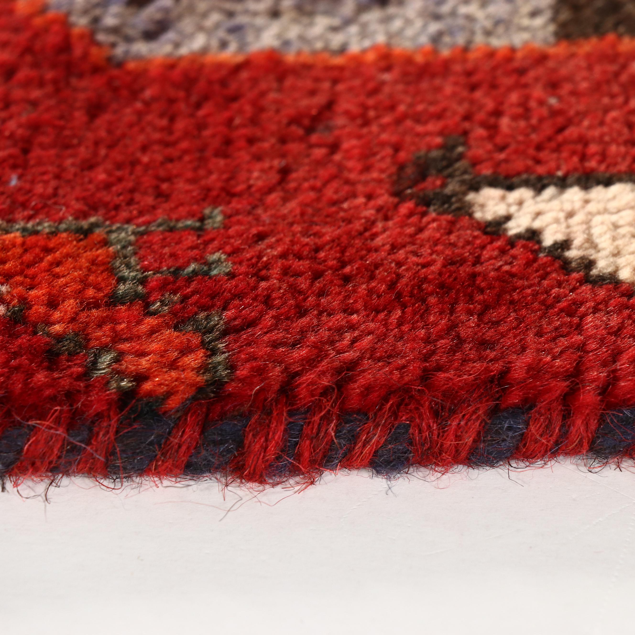 2' x 2' Hand-Knotted Persian Qashqai Pictorial Floor Mat