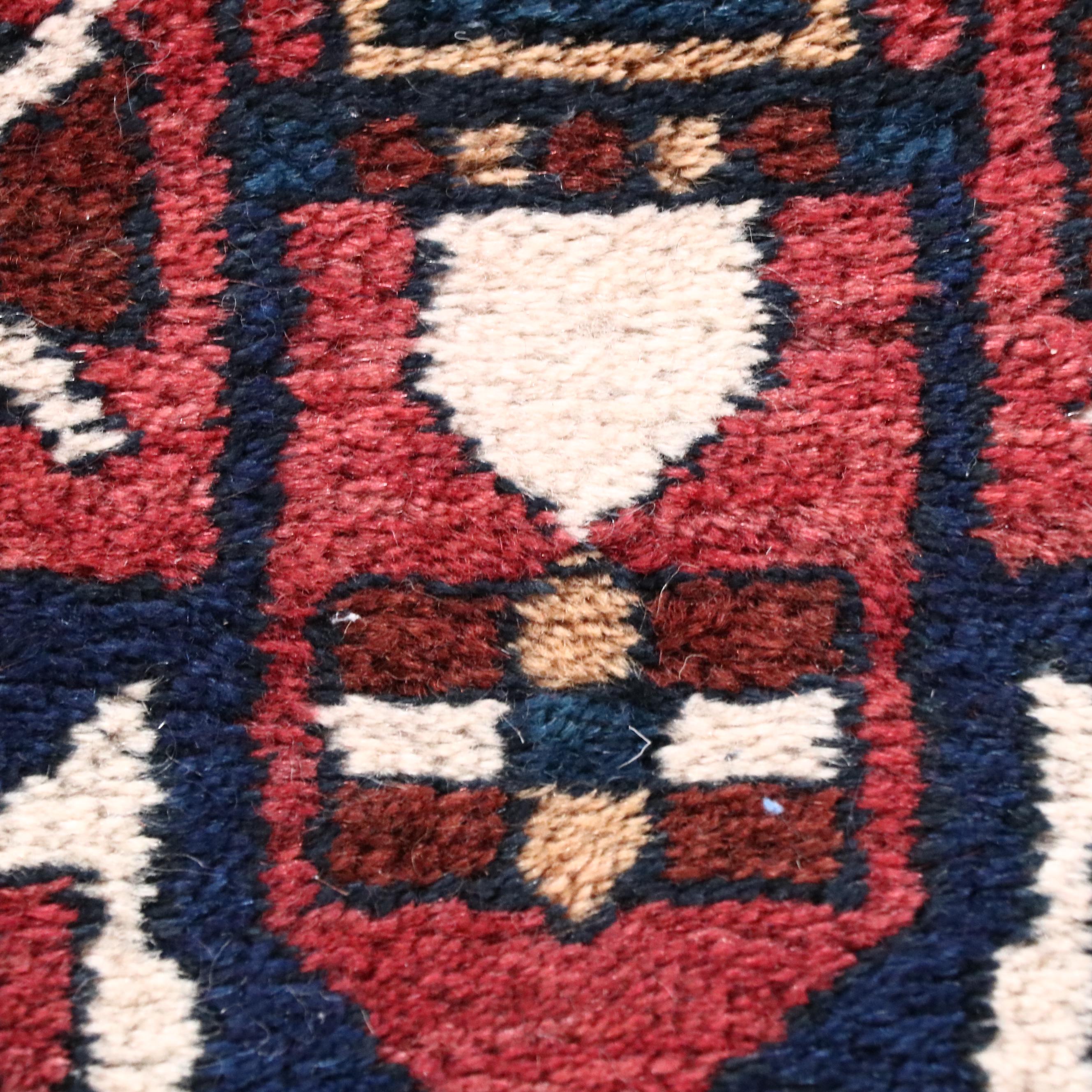 4'9 x 7'5 Hand-Knotted Persian Shiraz Area Rug