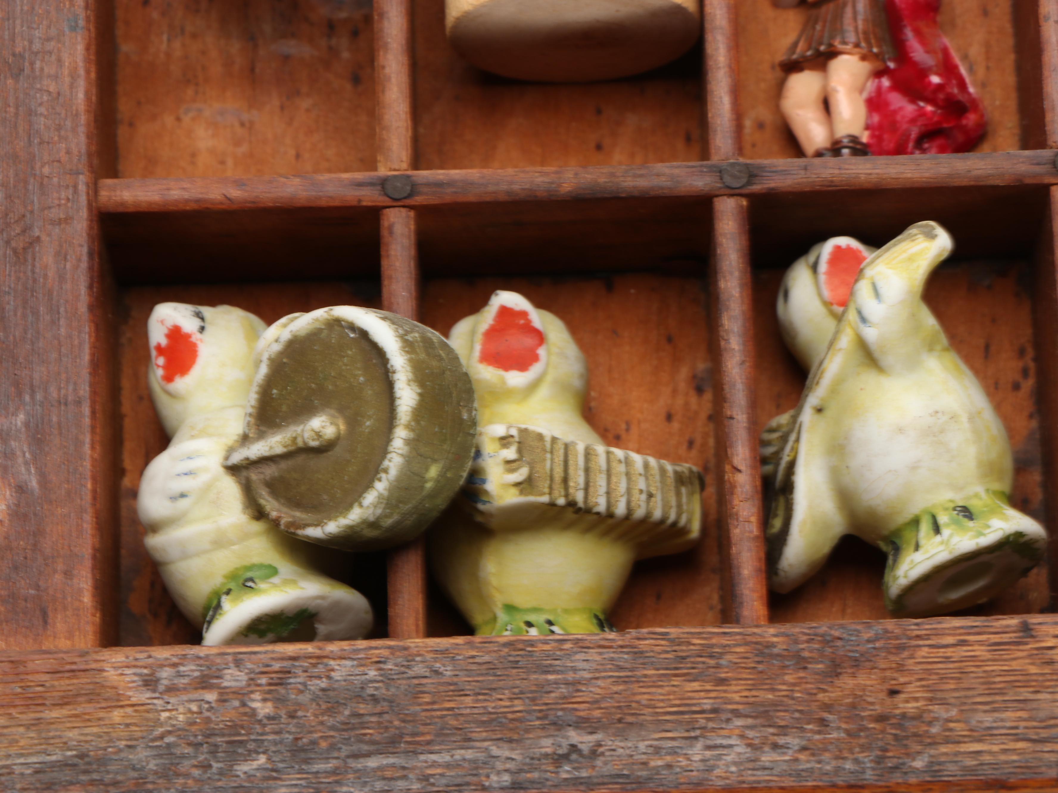 Hamilton Mfg. Co. Oak Typesetting Tray with Figurines and Other Decor