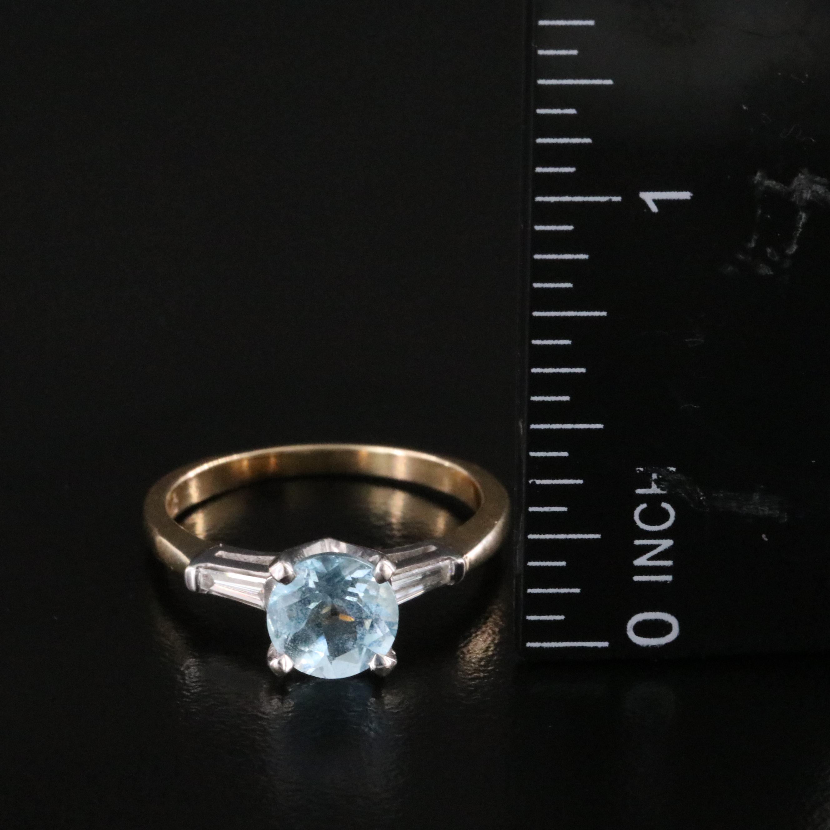14K Aquamarine and 0.10 CTW Diamond Ring