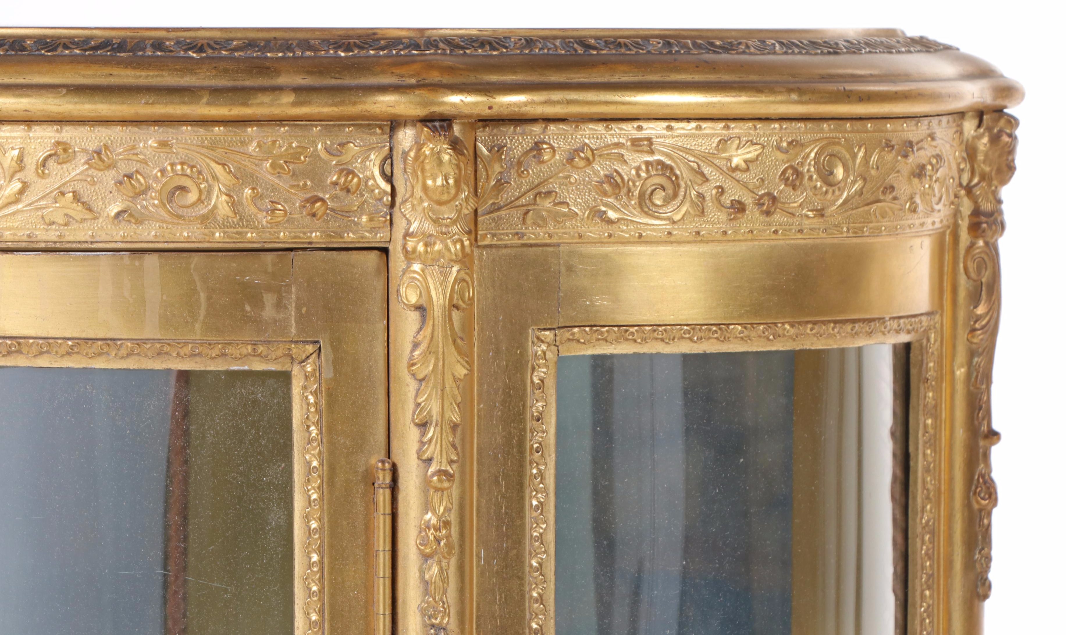 Louis XV Style Giltwood Vitrine, 20th Century