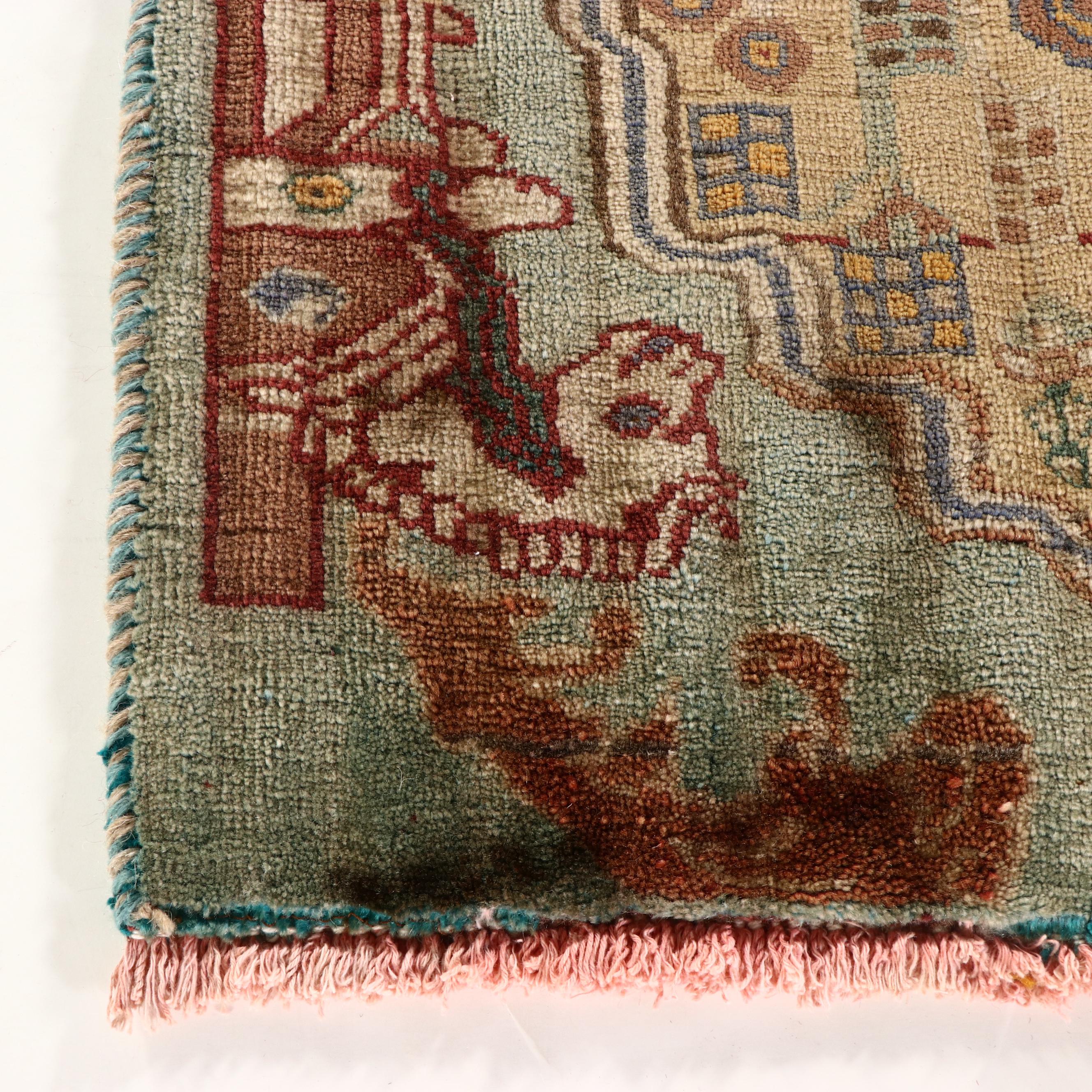 2'  x 2'4 Hand-Knotted Persian Qashqai Persepolis Head Floor Mat