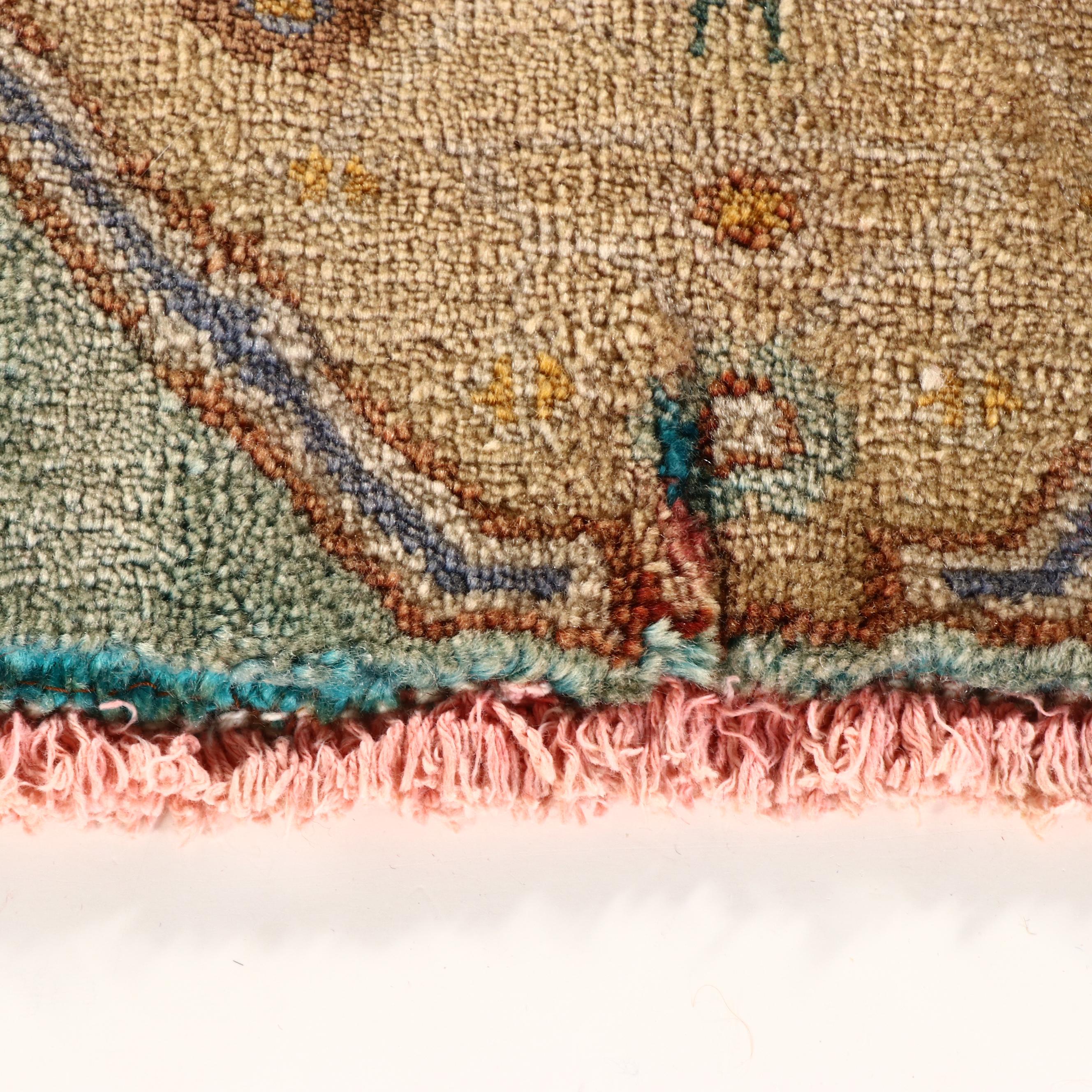 2'  x 2'4 Hand-Knotted Persian Qashqai Persepolis Head Floor Mat