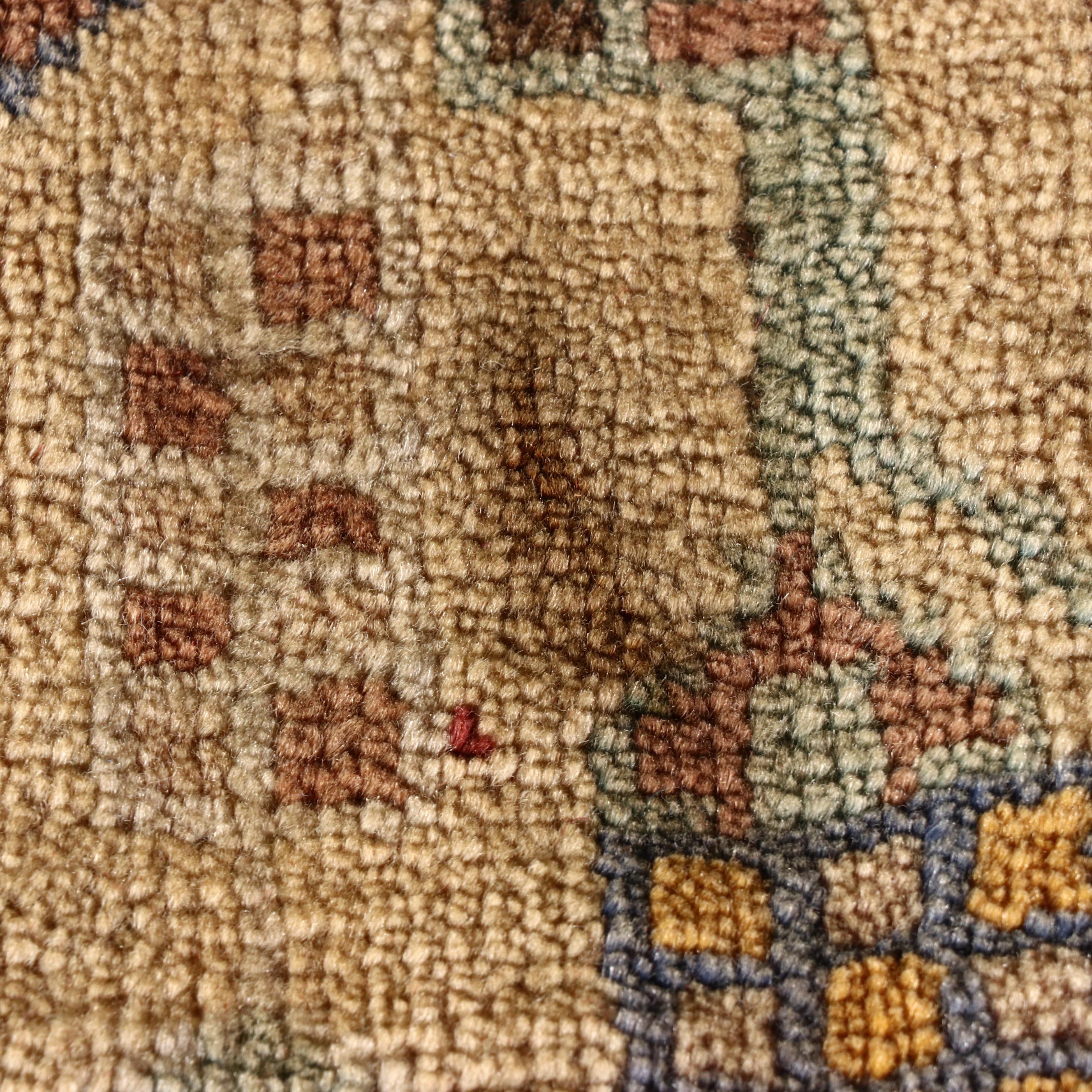 2'  x 2'4 Hand-Knotted Persian Qashqai Persepolis Head Floor Mat