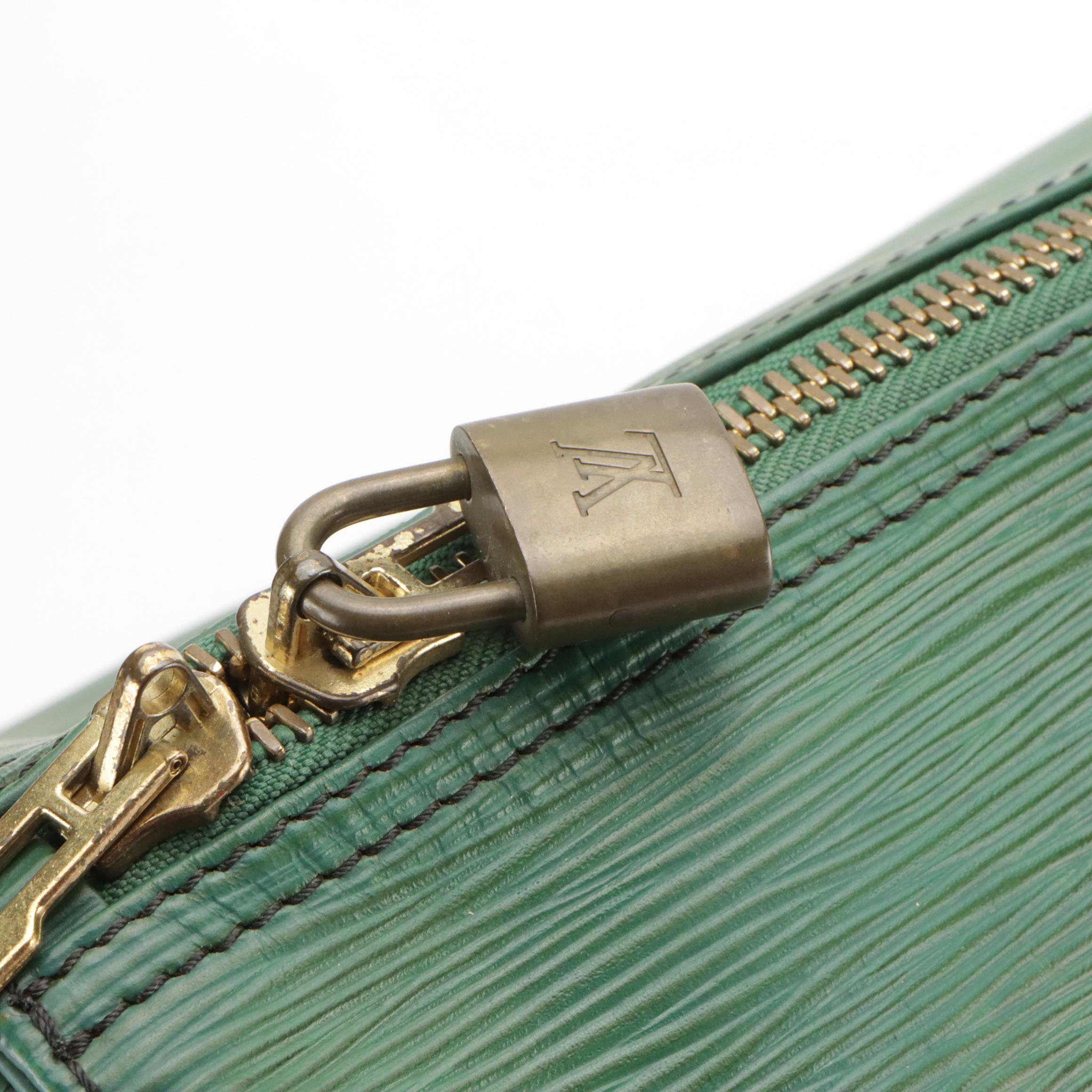 Louis Vuitton Keepall 55 Duffle Bag in Borneo Green Epi Leather
