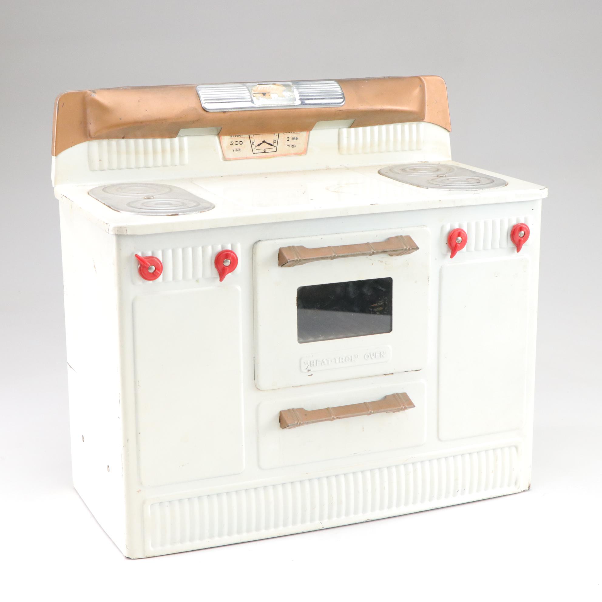 Empire "Little Lady" Children's Electric Toy Stove, 1950s