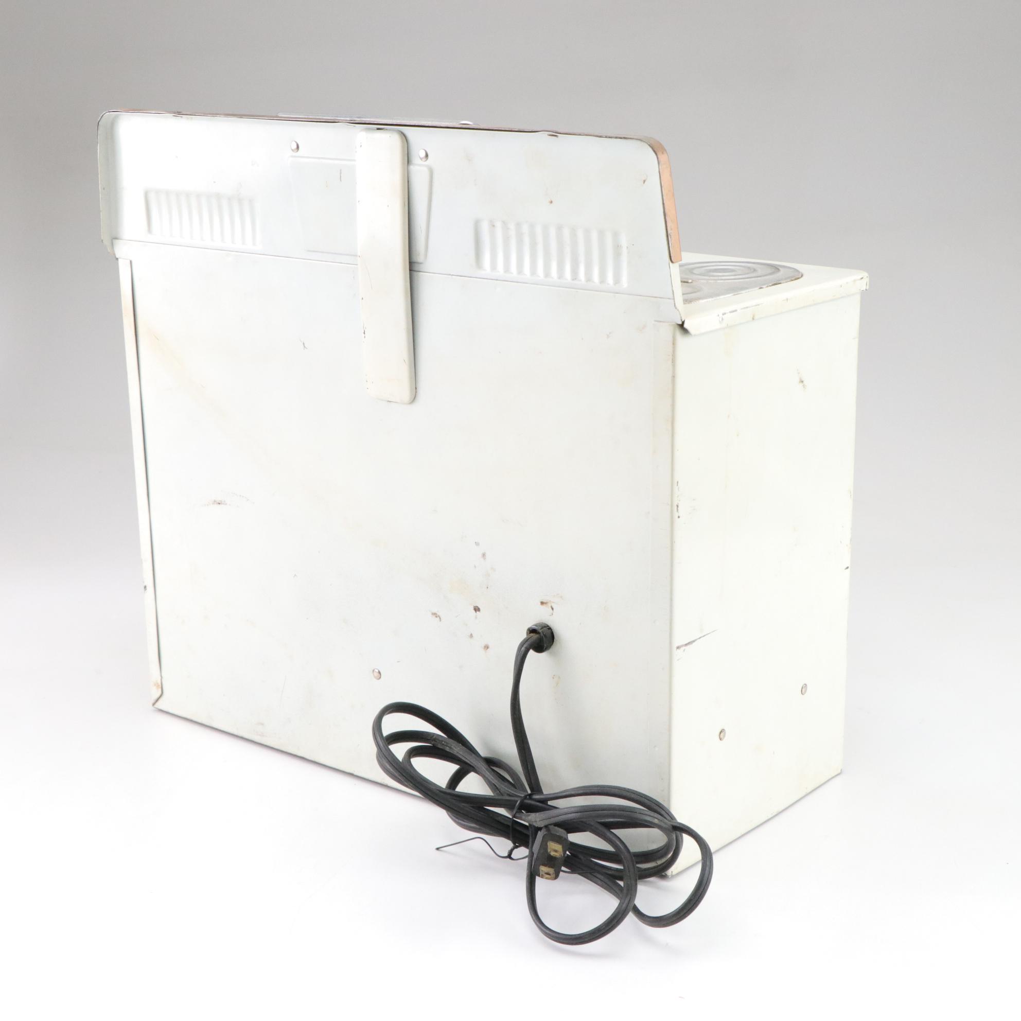 Empire "Little Lady" Children's Electric Toy Stove, 1950s