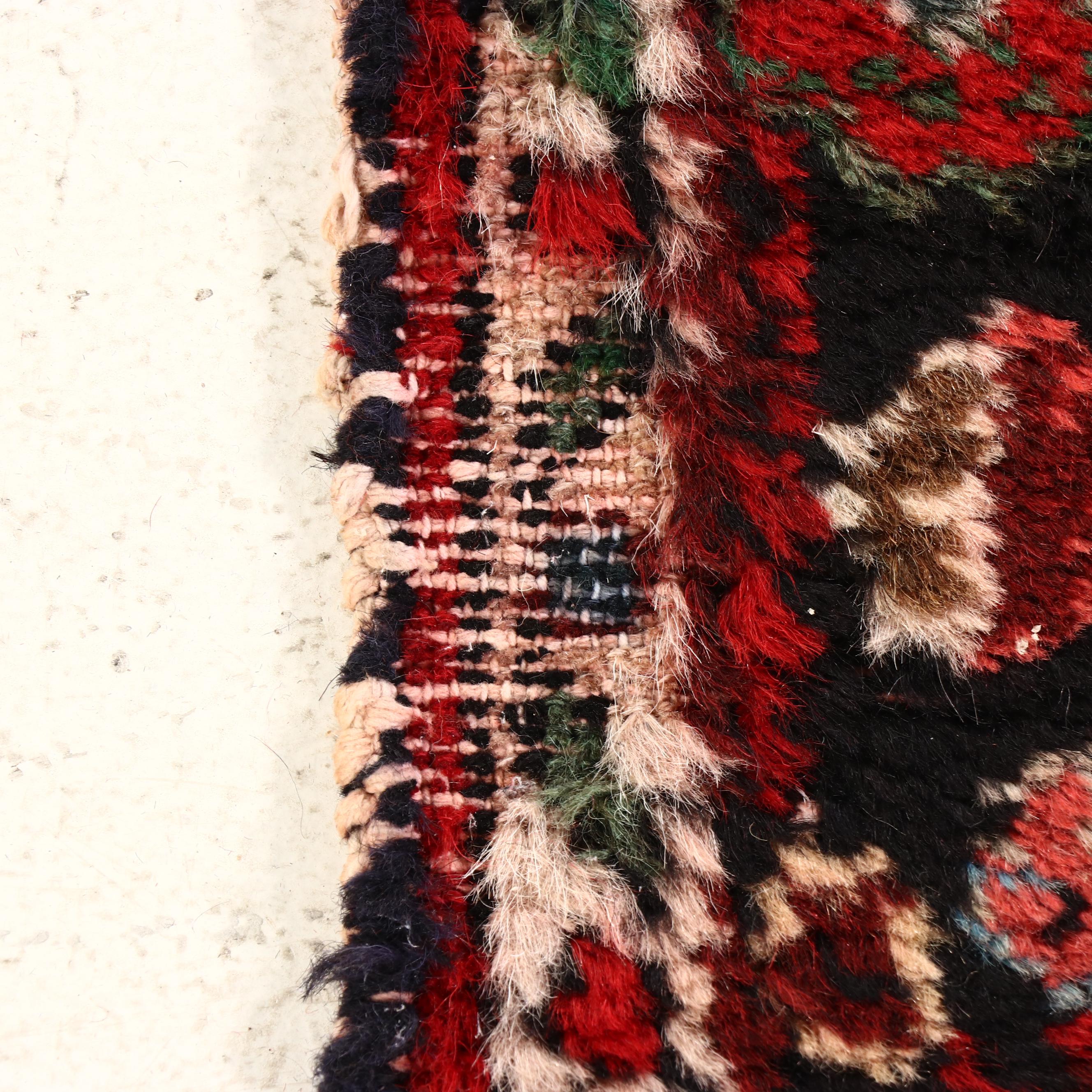 2'10 x 15'4 Hand-Knotted Persian Sarouk Carpet Runner