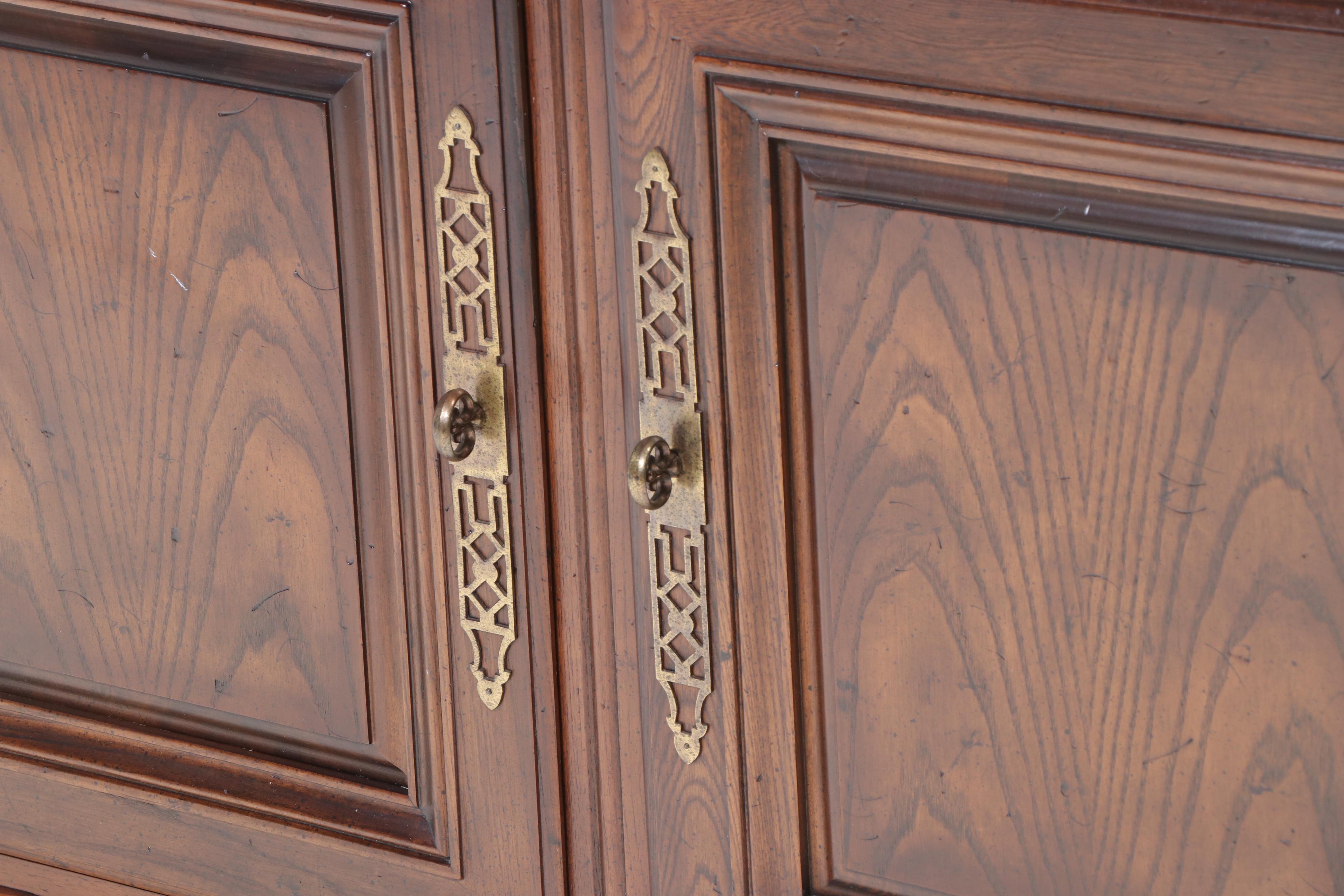 Henredon "Four Centuries" French Provincial Style Oak Server, Late 20th Century
