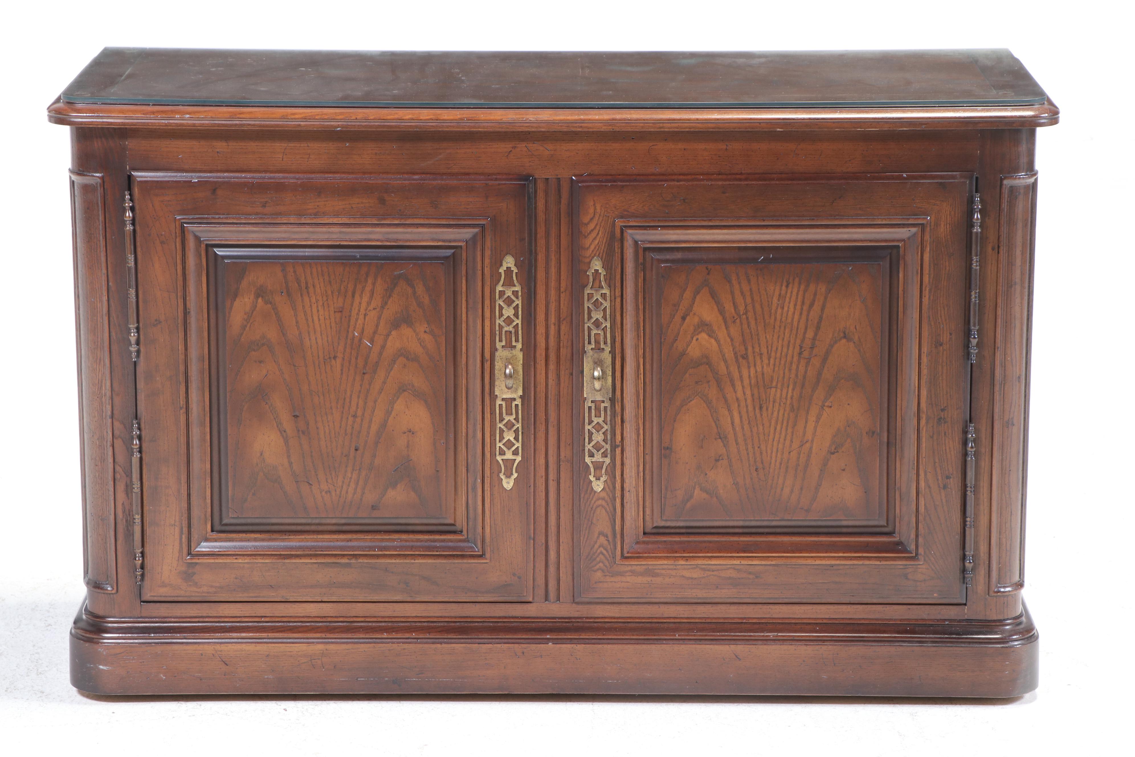 Henredon "Four Centuries" French Provincial Style Oak Server, Late 20th Century