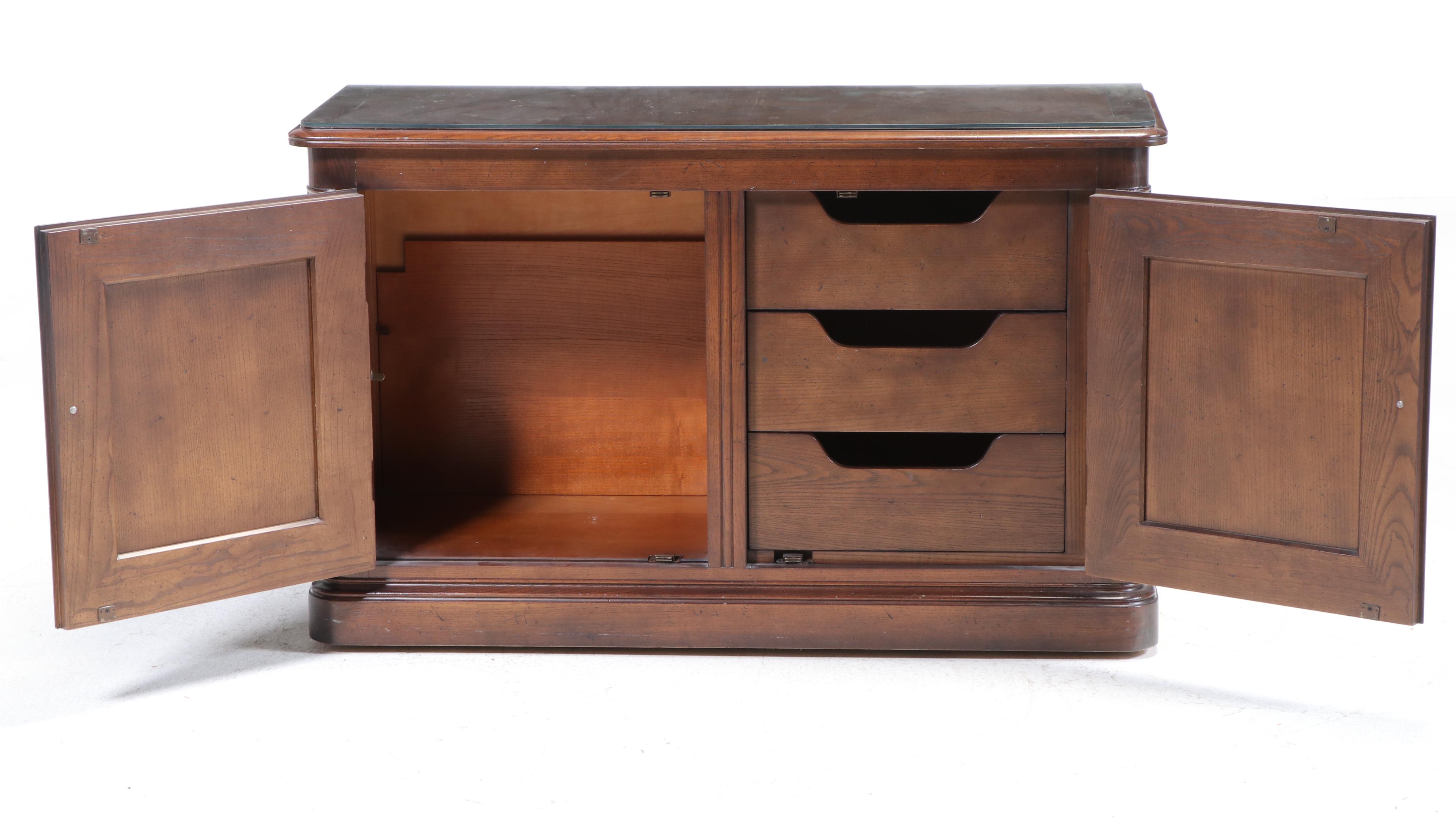 Henredon "Four Centuries" French Provincial Style Oak Server, Late 20th Century