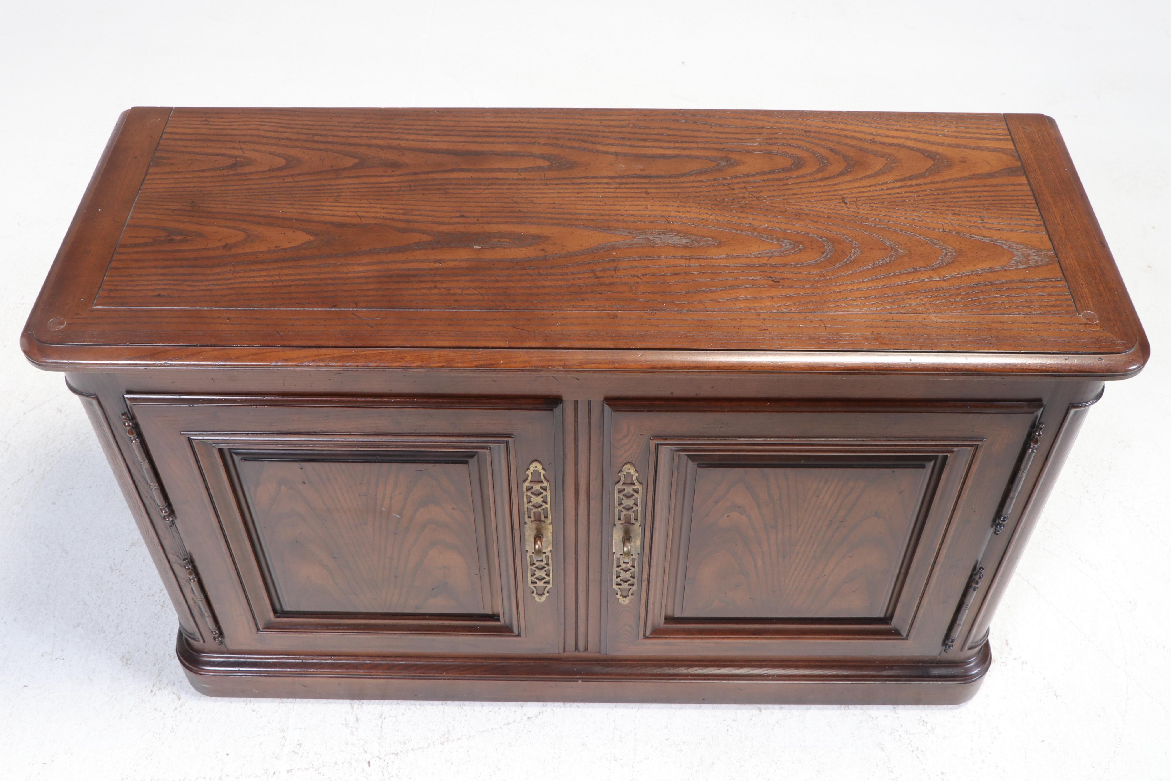 Henredon "Four Centuries" French Provincial Style Oak Server, Late 20th Century