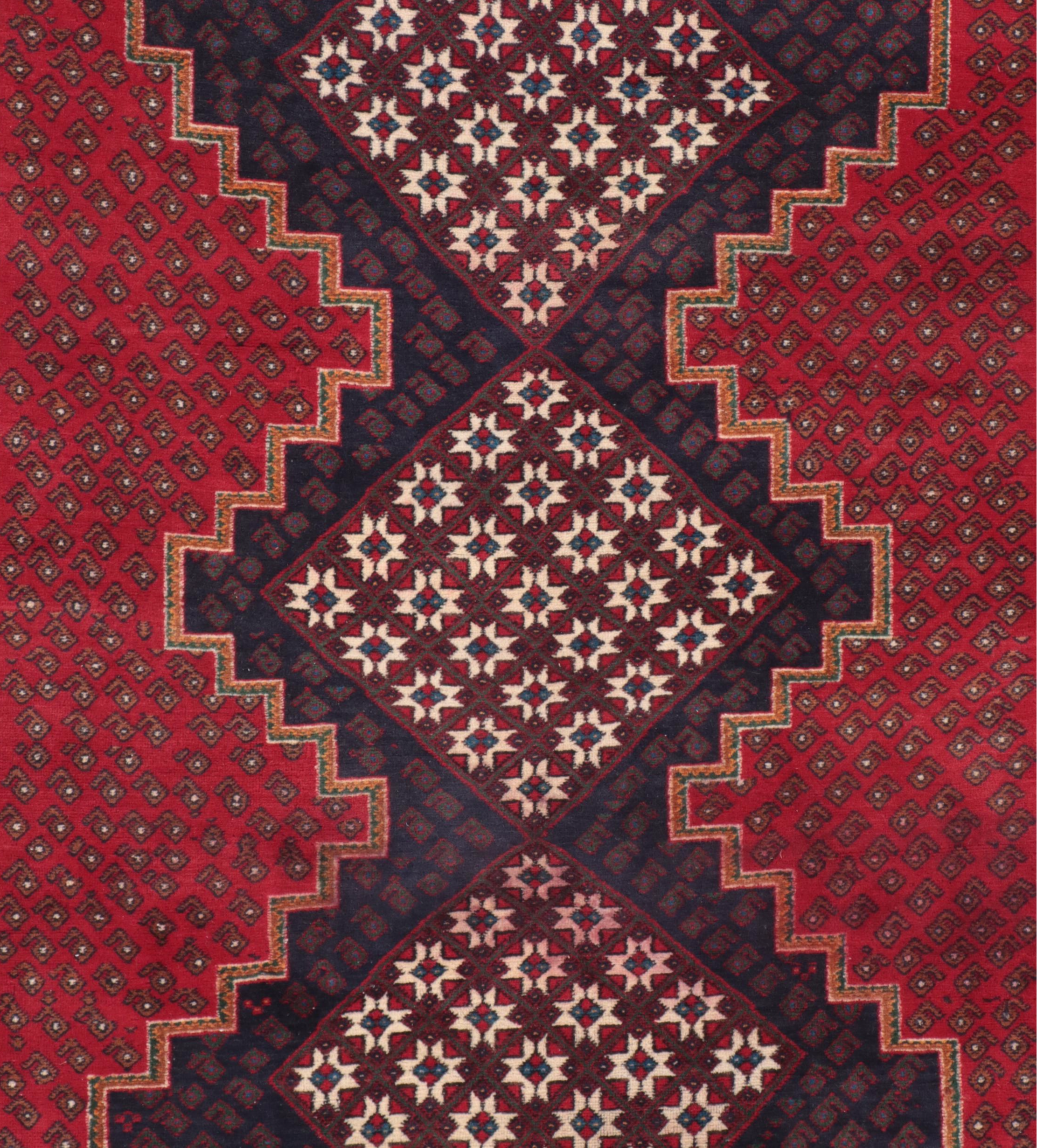 5'4 x 7'6 Hand-Knotted Persian Mashhad Area Rug