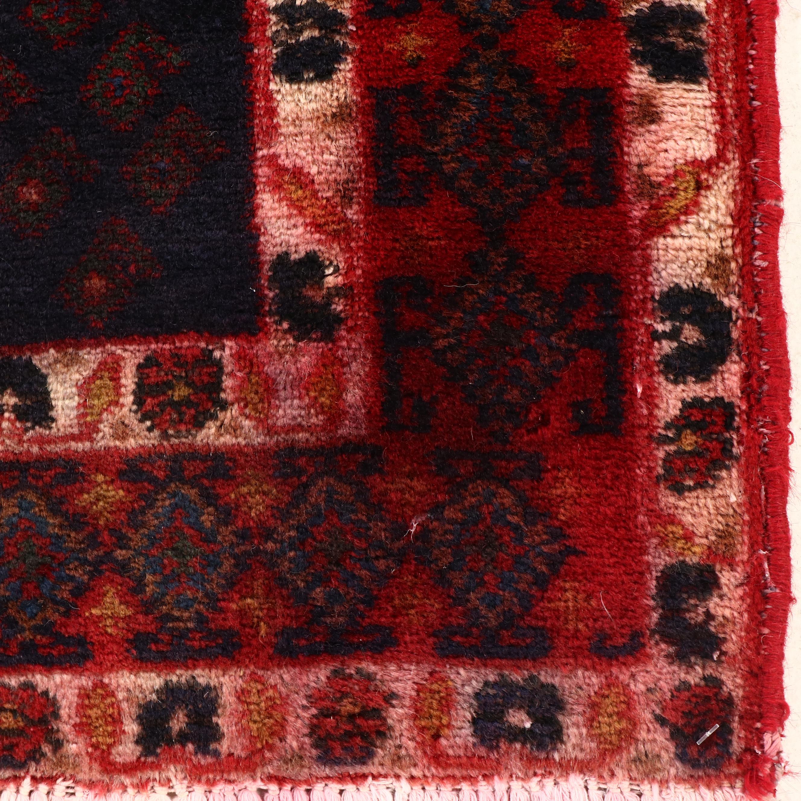 5'4 x 7'6 Hand-Knotted Persian Mashhad Area Rug