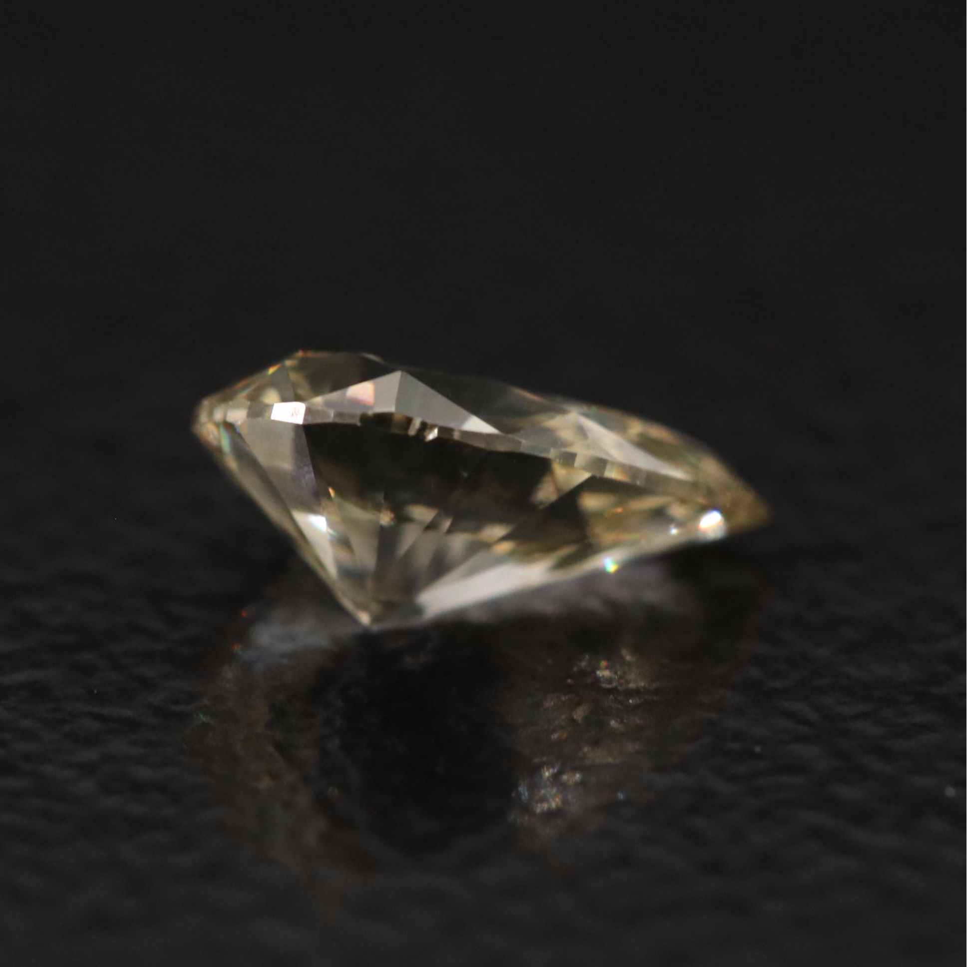 Loose 0.52 CT Fancy Yellow Diamond