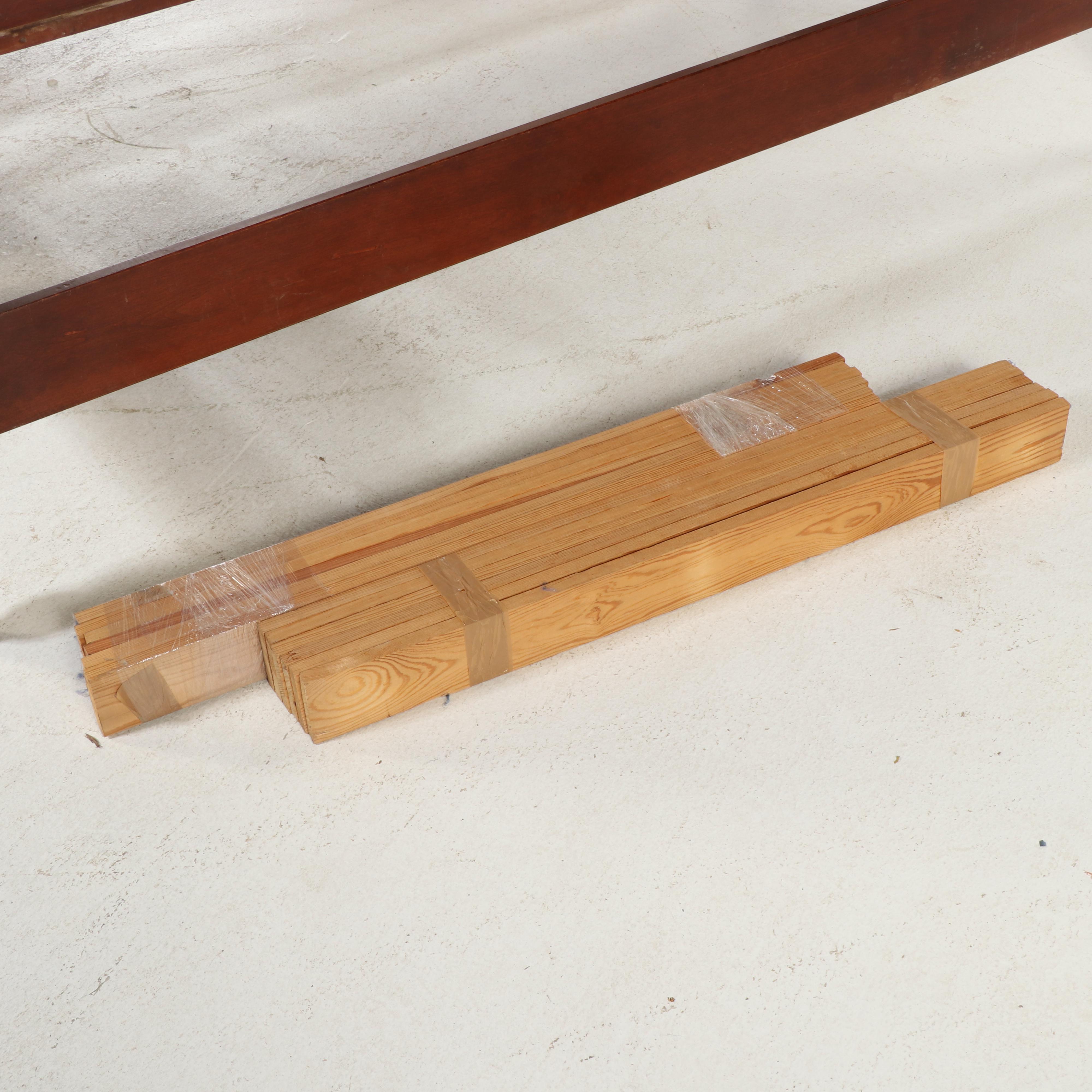 Pair of Willet Wildwood Federal Style Cherry Twin Bed Frames, Mid-20th Century