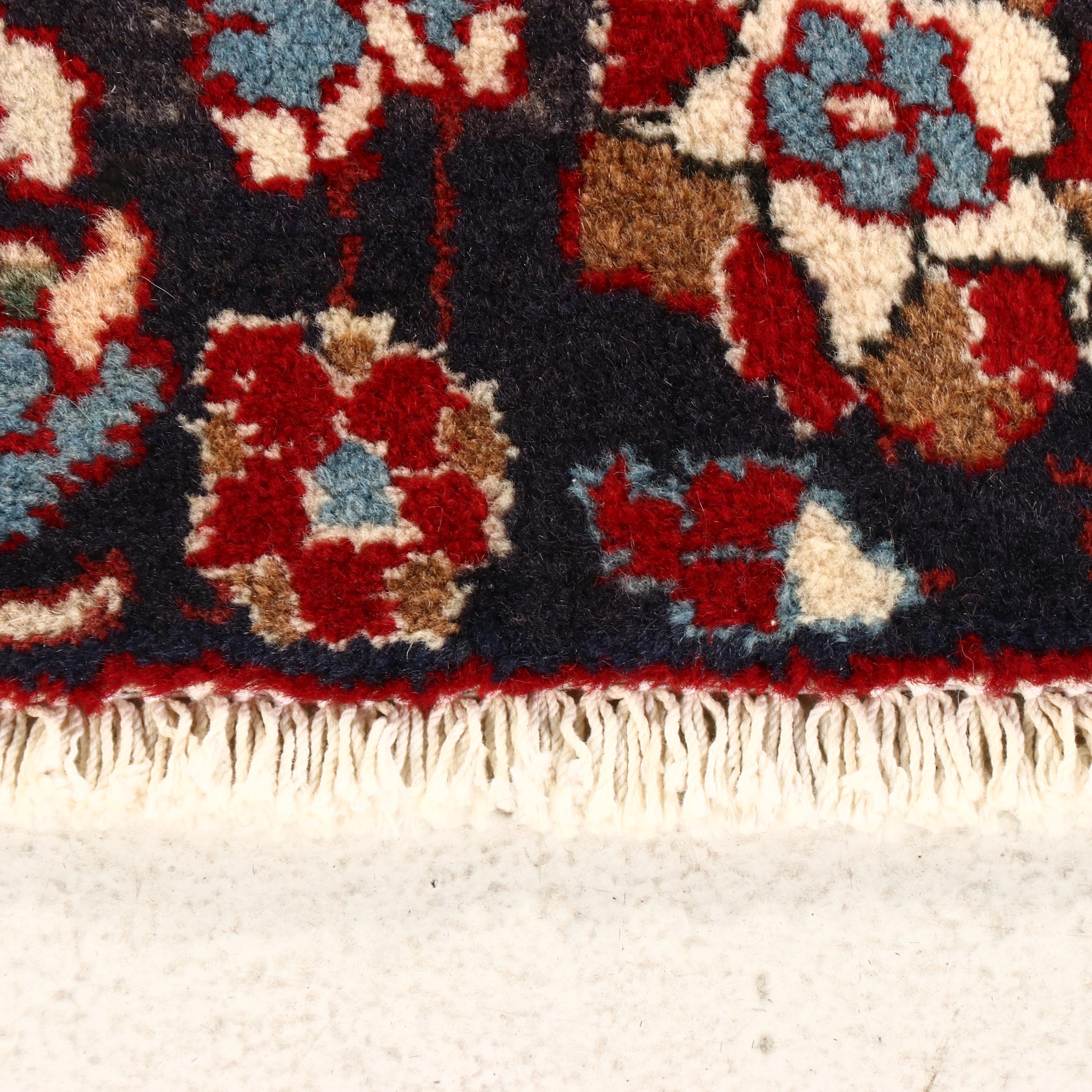 4'9 x 7'2 Hand-Knotted Persian Mashhad Area Rug