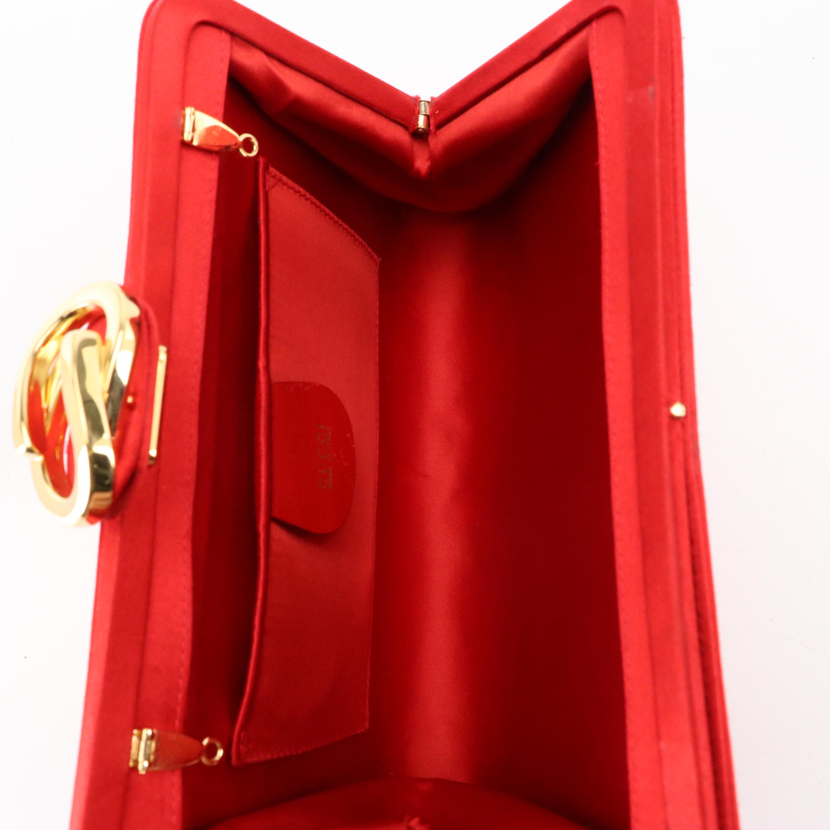Gucci Vintage Red Silk Satin Interlocking Horseshoe Crossbody Frame Bag