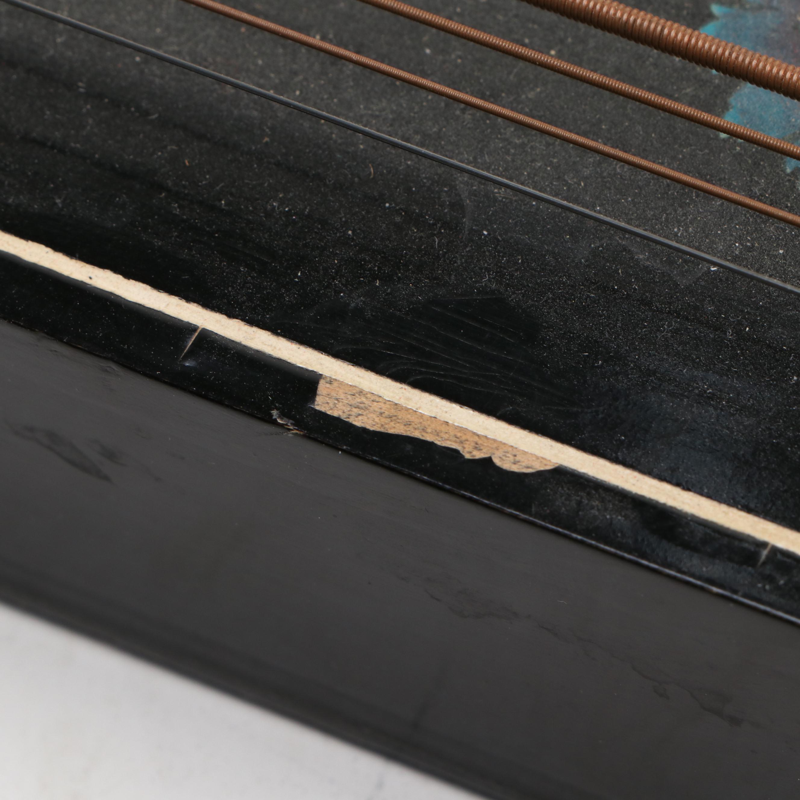 German Jubletone Wooden Lap Harp with Music Book