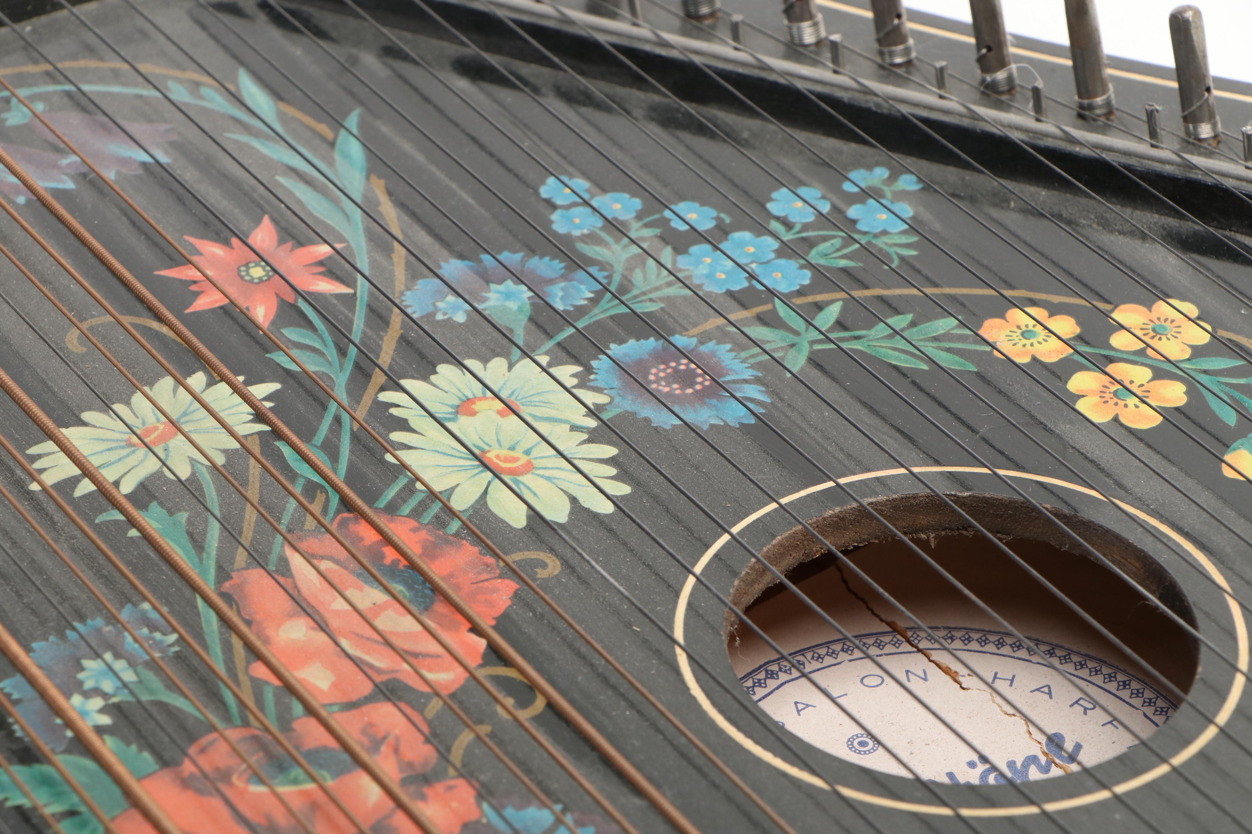 German Jubletone Wooden Lap Harp with Music Book