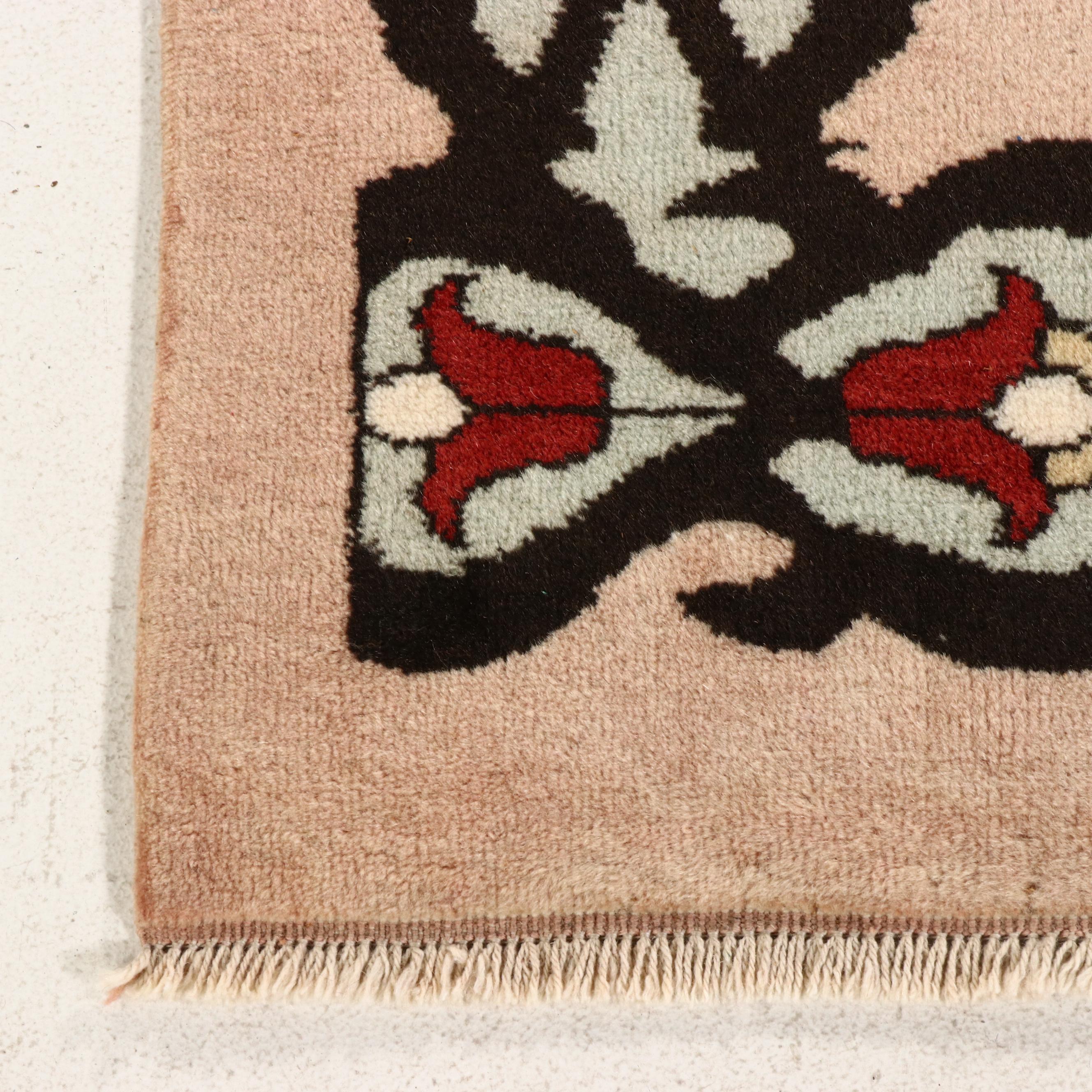 4'11 x 8'5 Hand-Knotted Nepali Contemporary Area Rug with Tulip Border