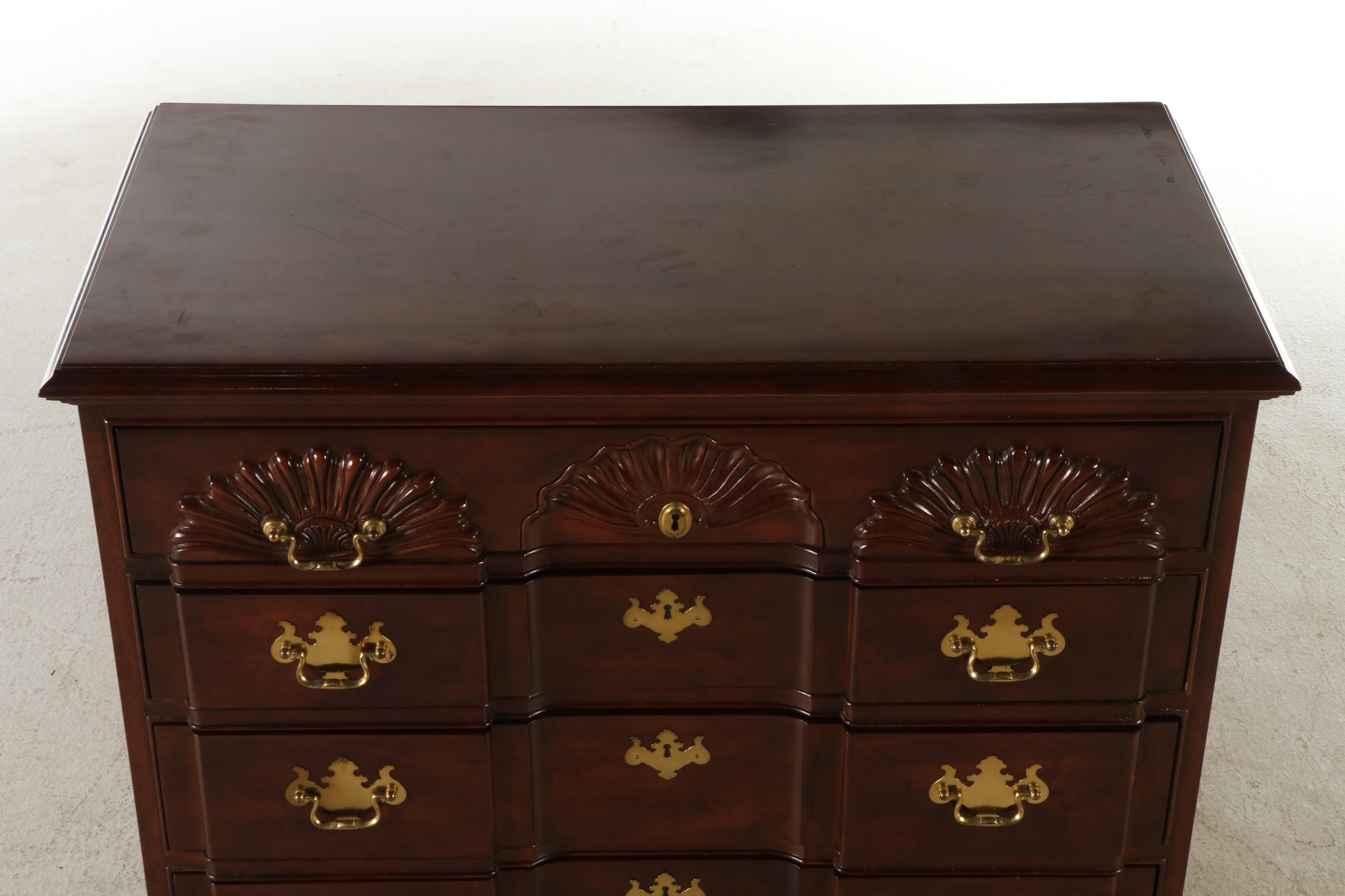 Thomasville Chippendale Style Mahogany Four-Drawer Blockfront Chest