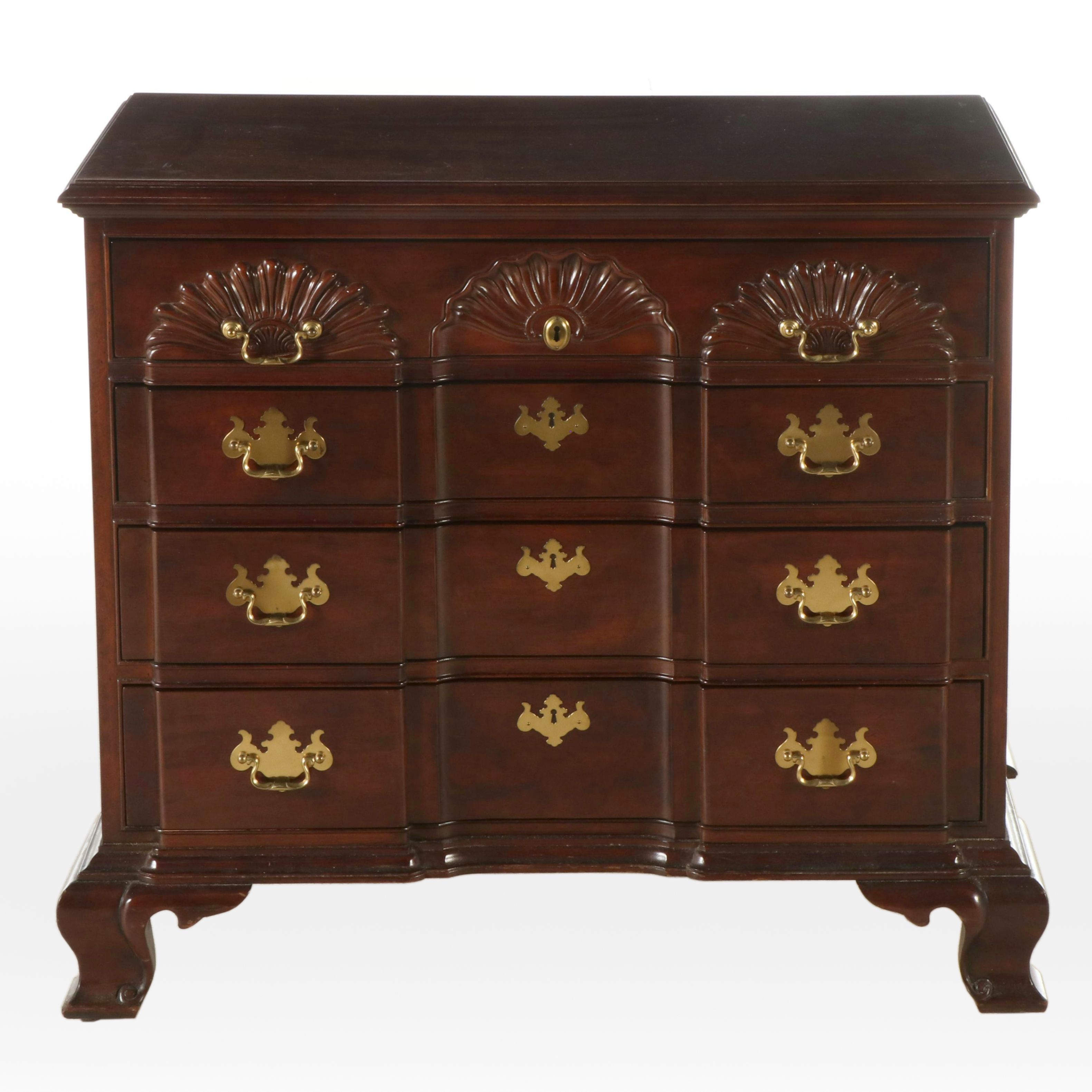 Thomasville Chippendale Style Mahogany Four-Drawer Blockfront Chest