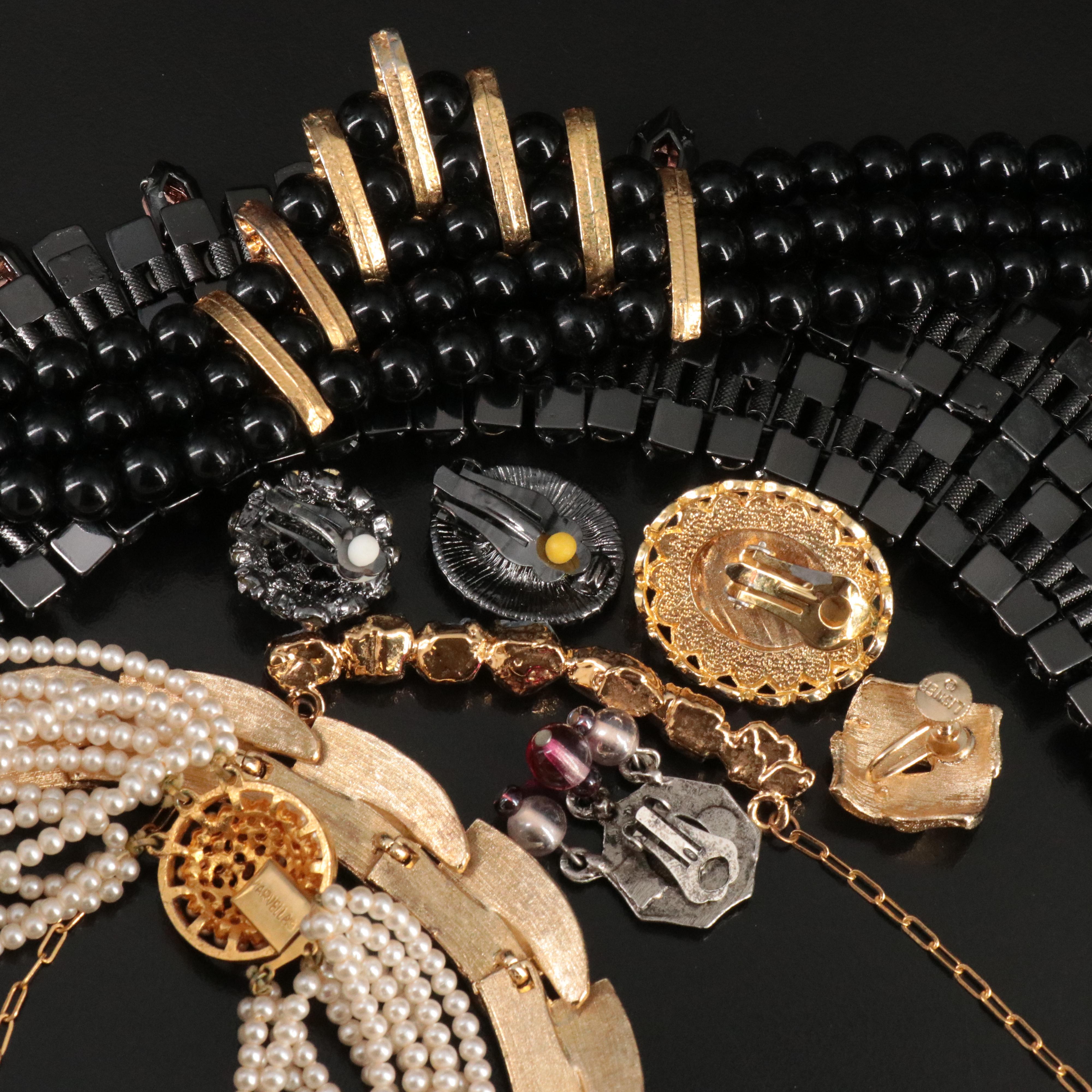 Dani Barbé, Trifari and Lisner Featured in Jewelry Collection
