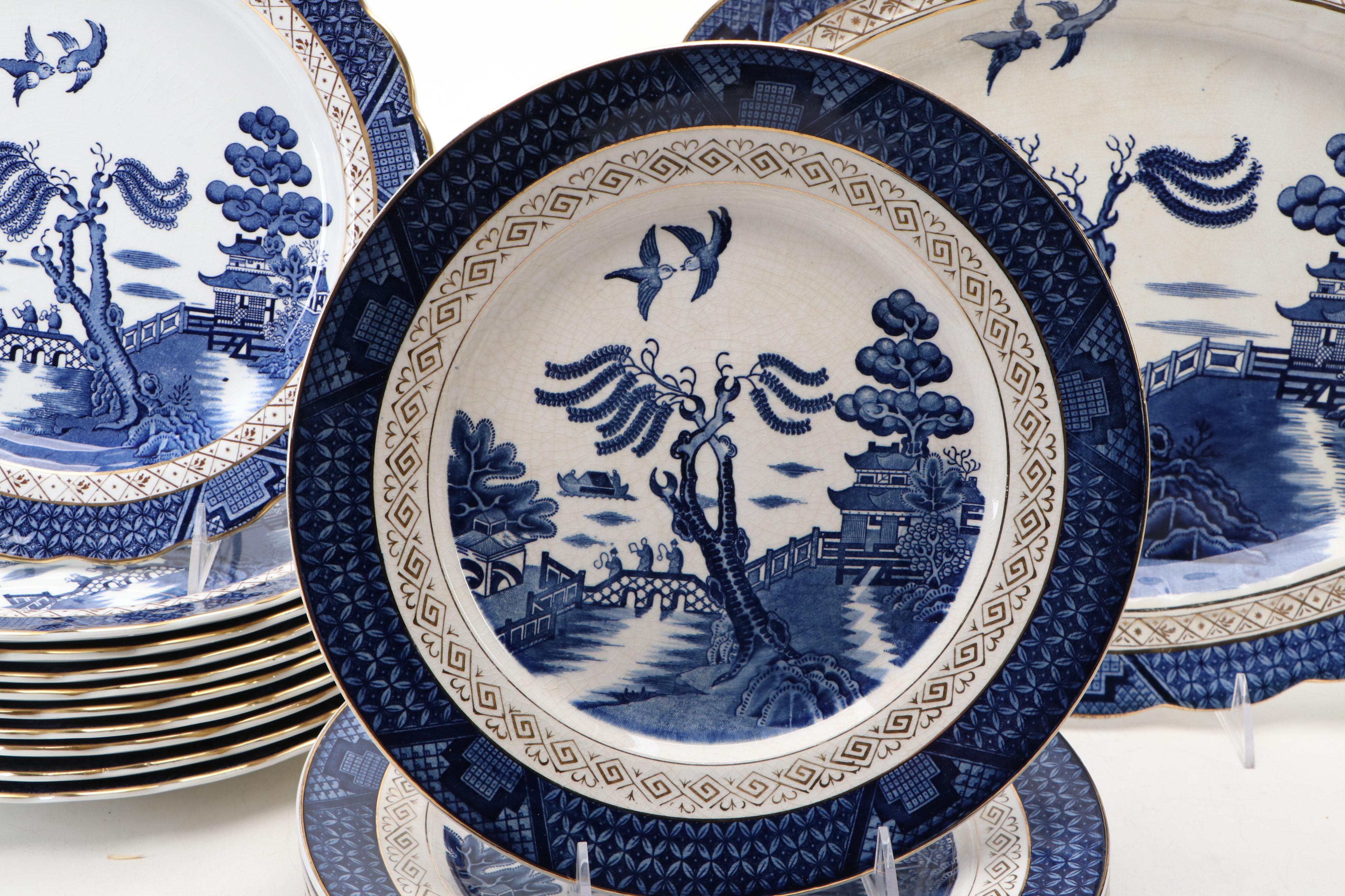 Booths "Real Old Willow" with Other Dinnerware and Serving Pieces